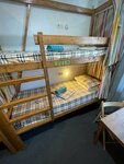 Кровать в общем 6-местном номере для женщин в День&Ночь