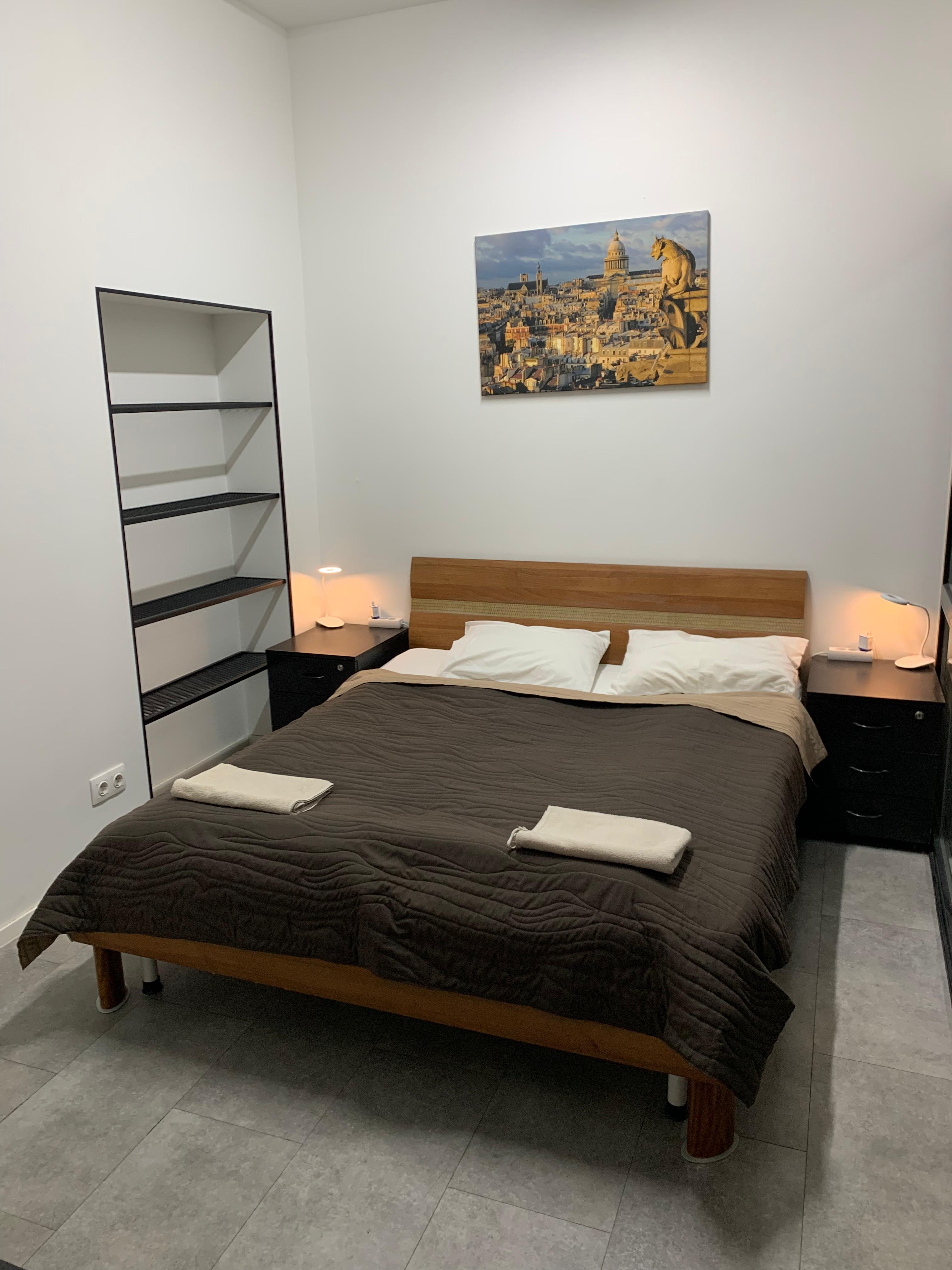 Семейный номер с общей ванной комнатой