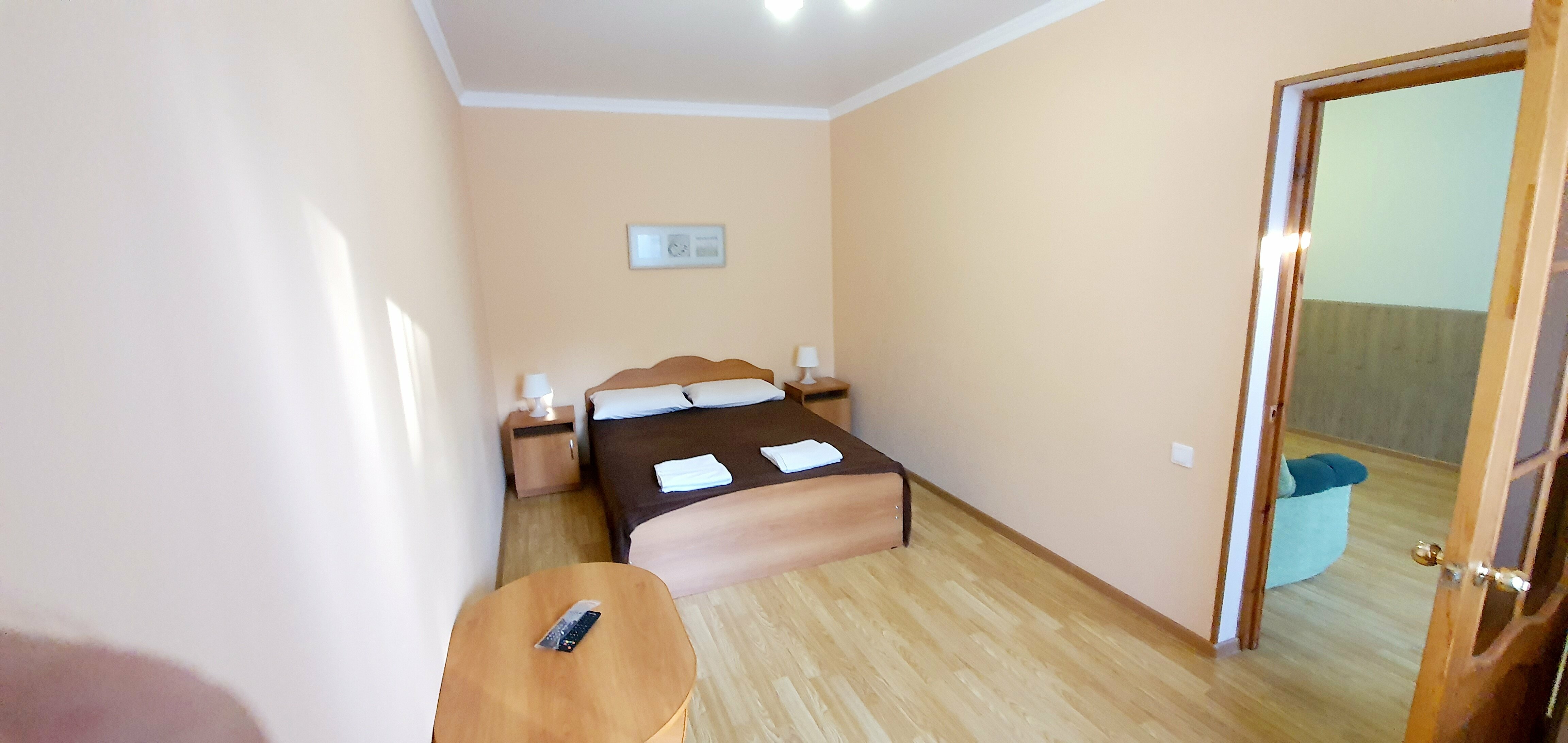 Двухкомнатный семейный номер с кухней и балконом