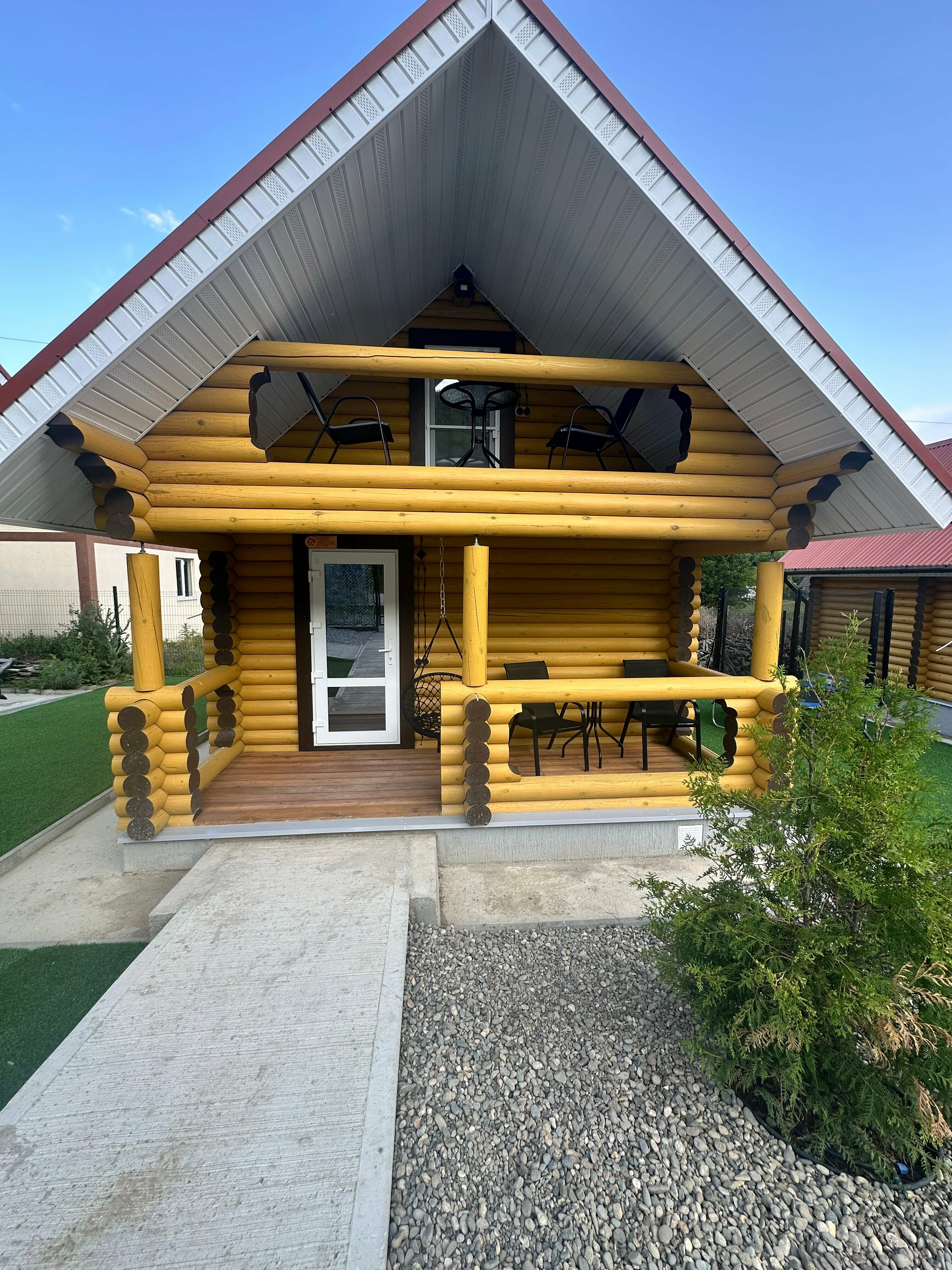 Дом с видом на горы