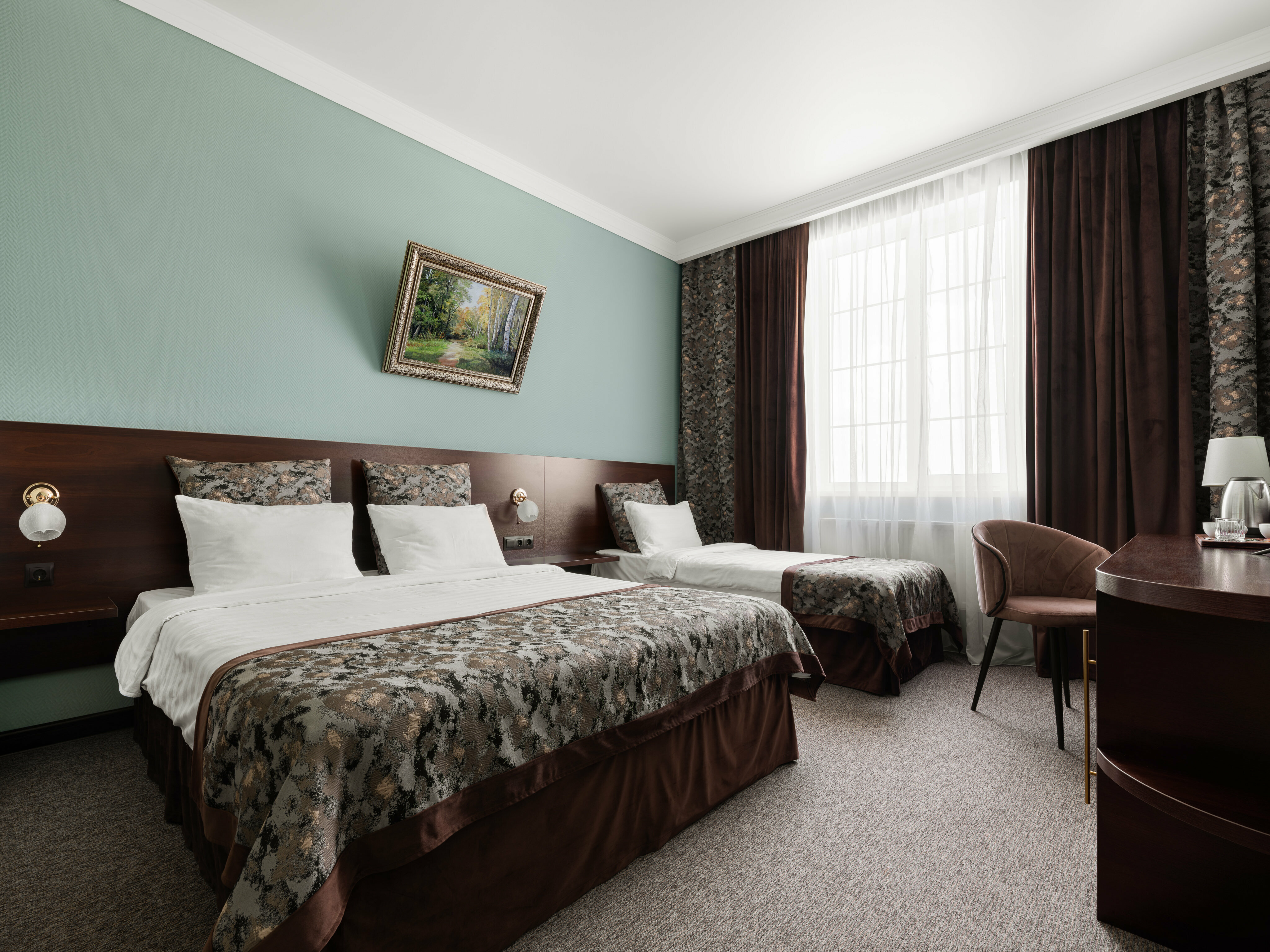 Улучшенный трехместный номер