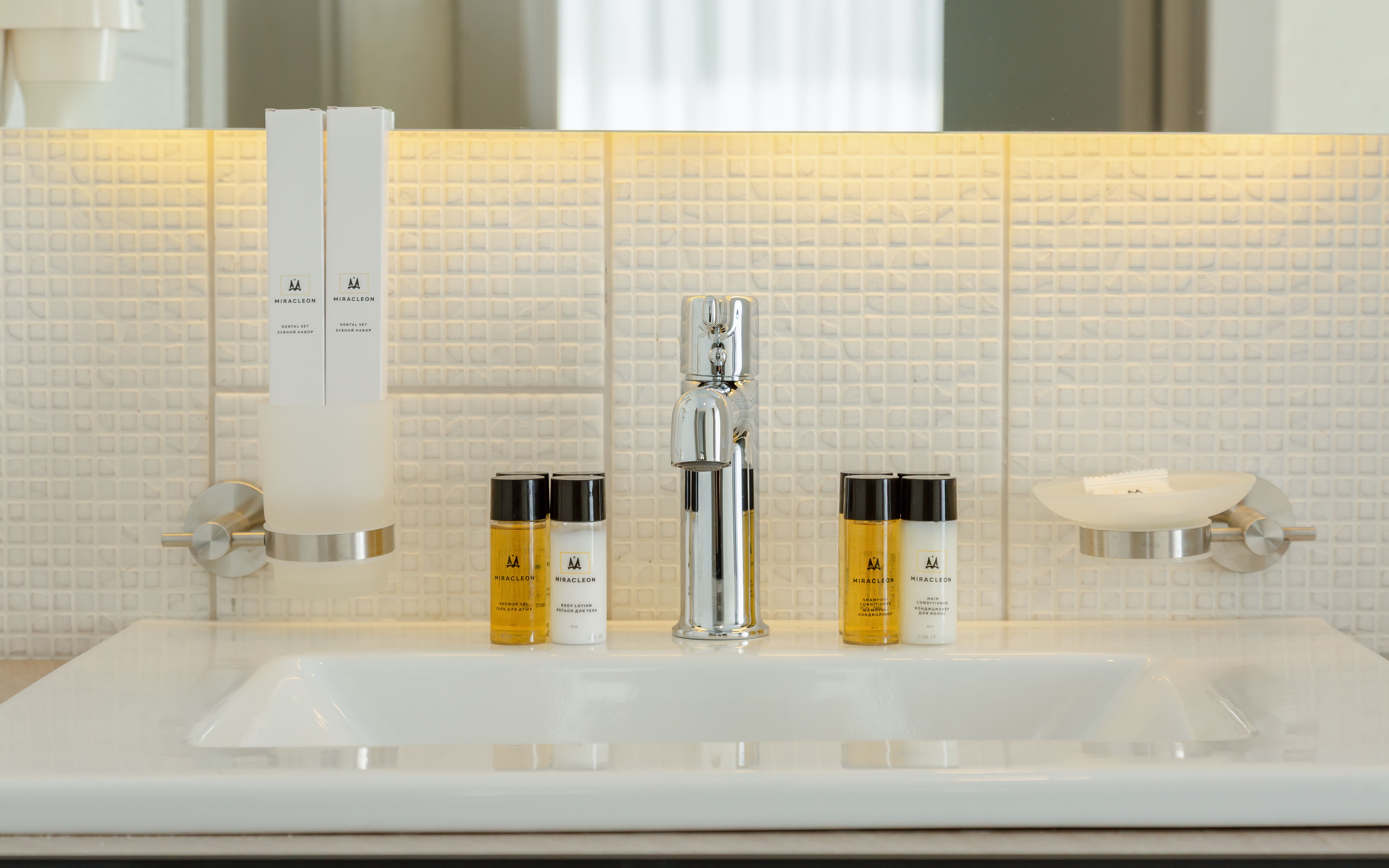 Альфа Гранд Двухкомнатный Люкс с балконом