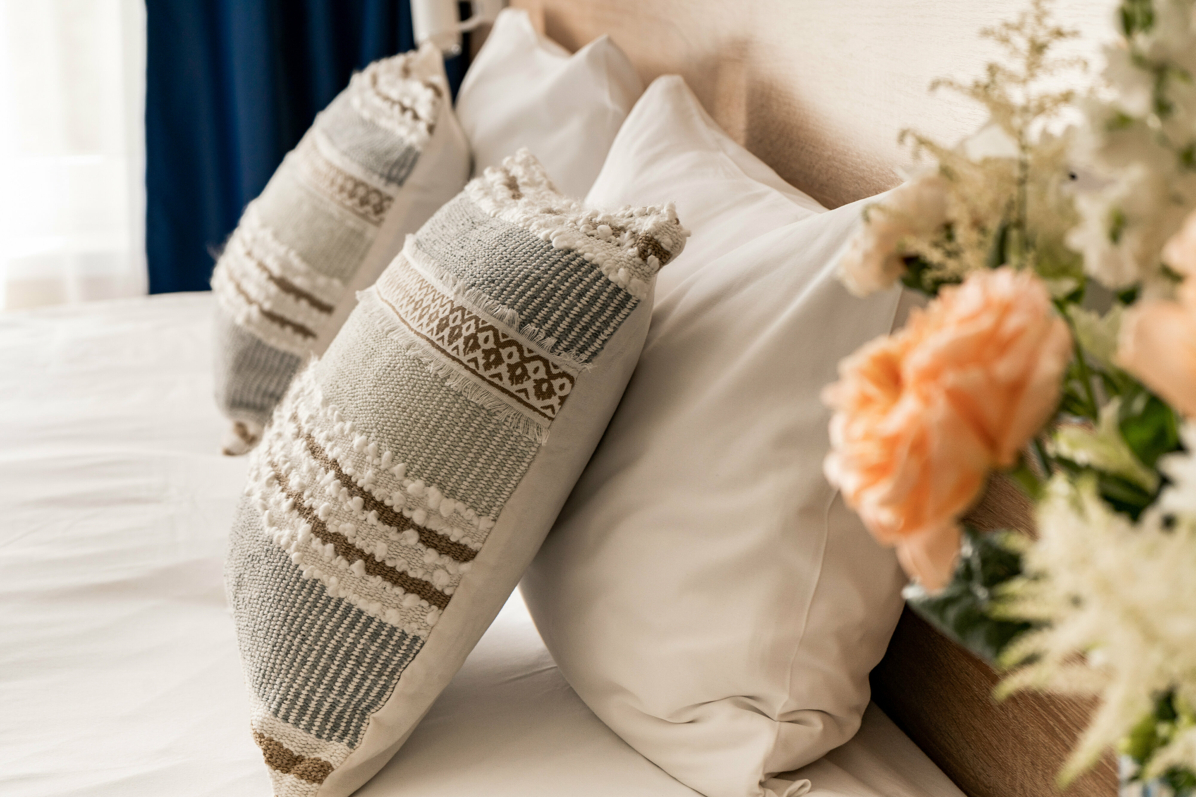 Улучшенный номер с 1 двуспальной или 2 раздельными кроватями