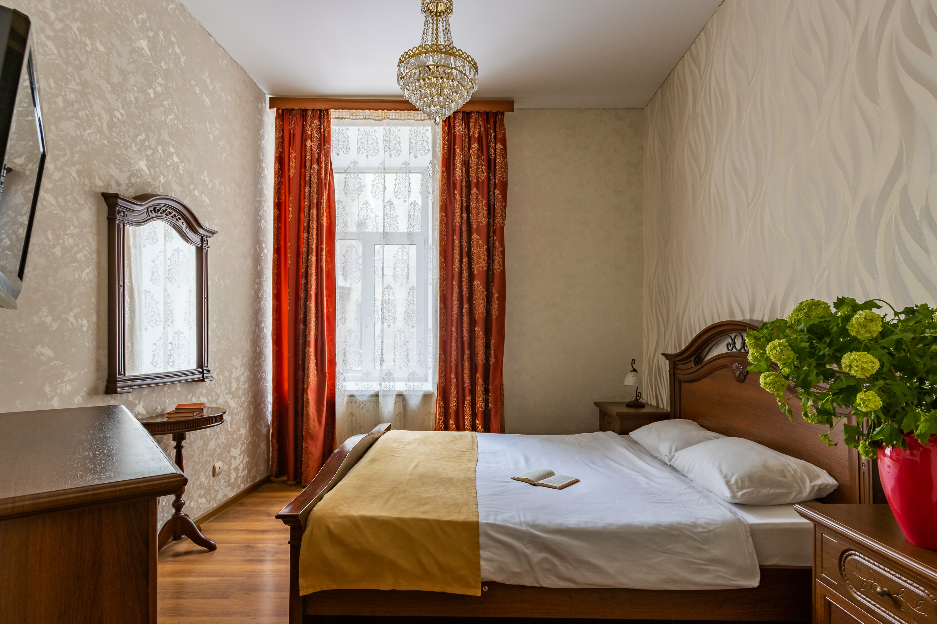 Улучшенный двухместный номер с 1 кроватью