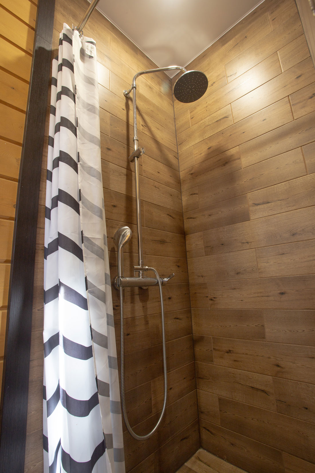 Четырехместный номер с ванной