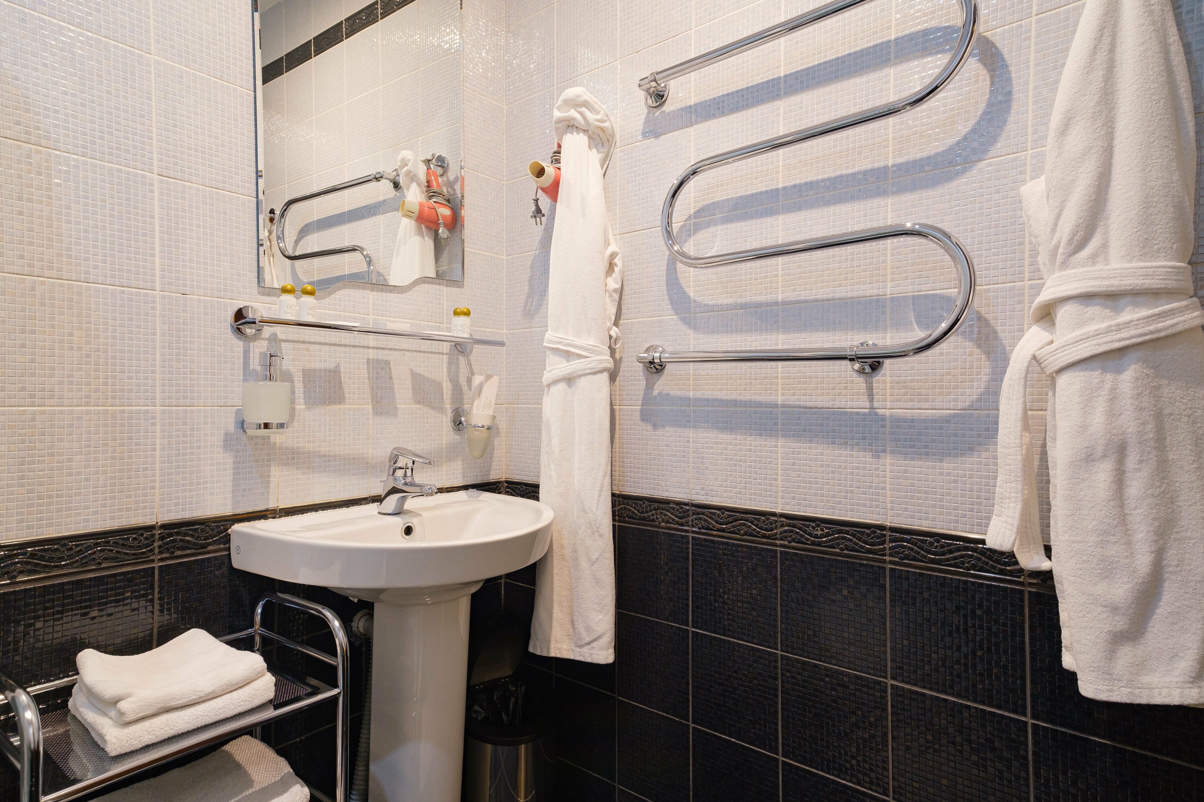 Двухместный номер с 2 отдельными кроватями и душем