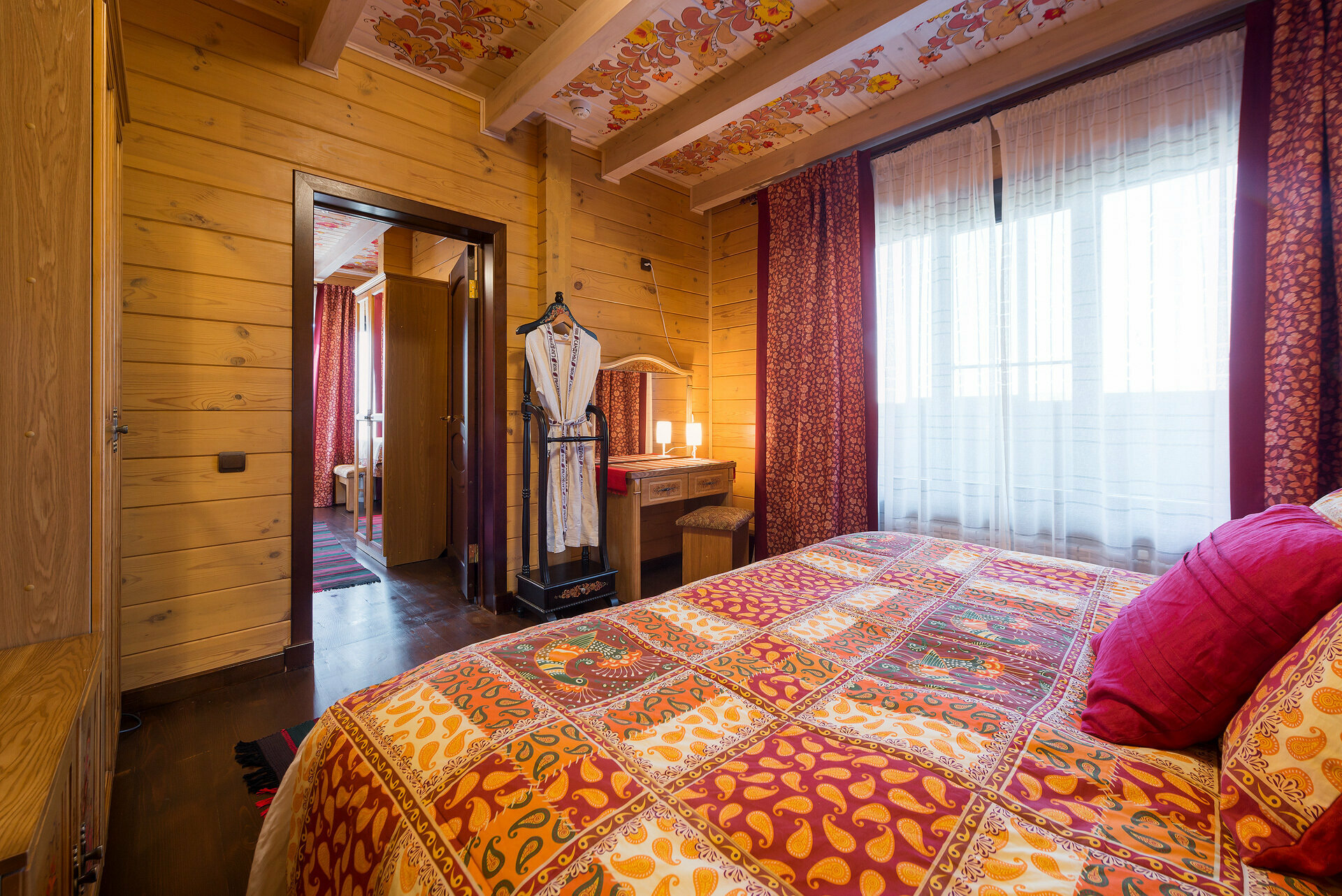 Двухкомнатный номер с кроватью «king-size»