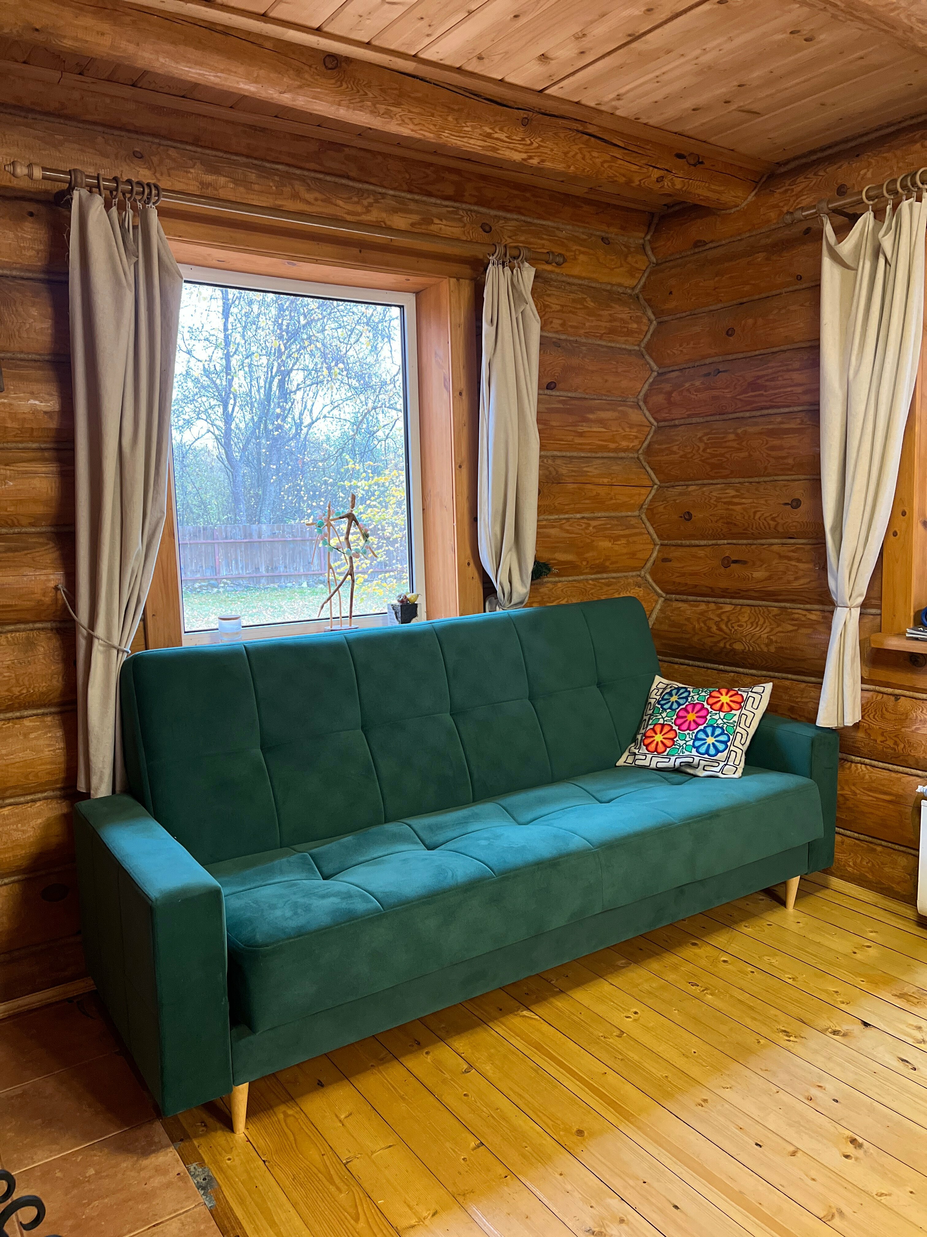 Дом с видом на озеро