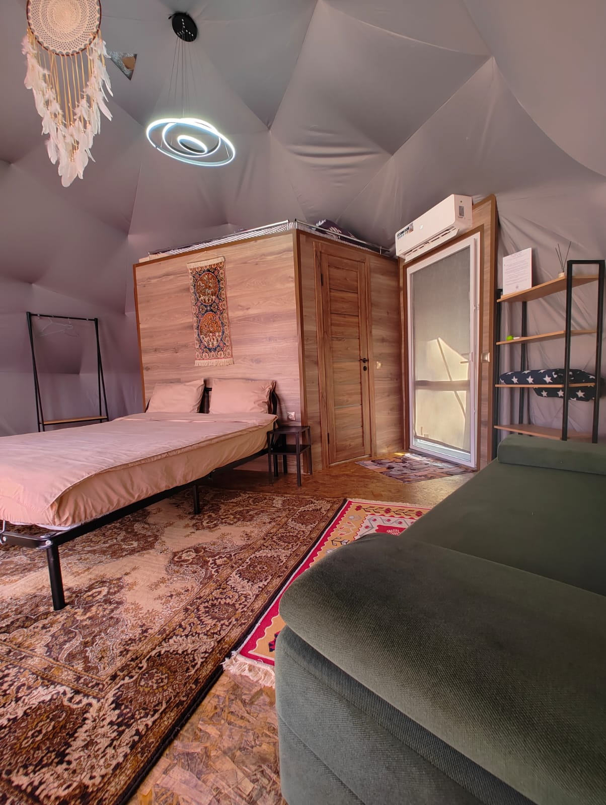 Cемейный номер с собственной ванной комнатой