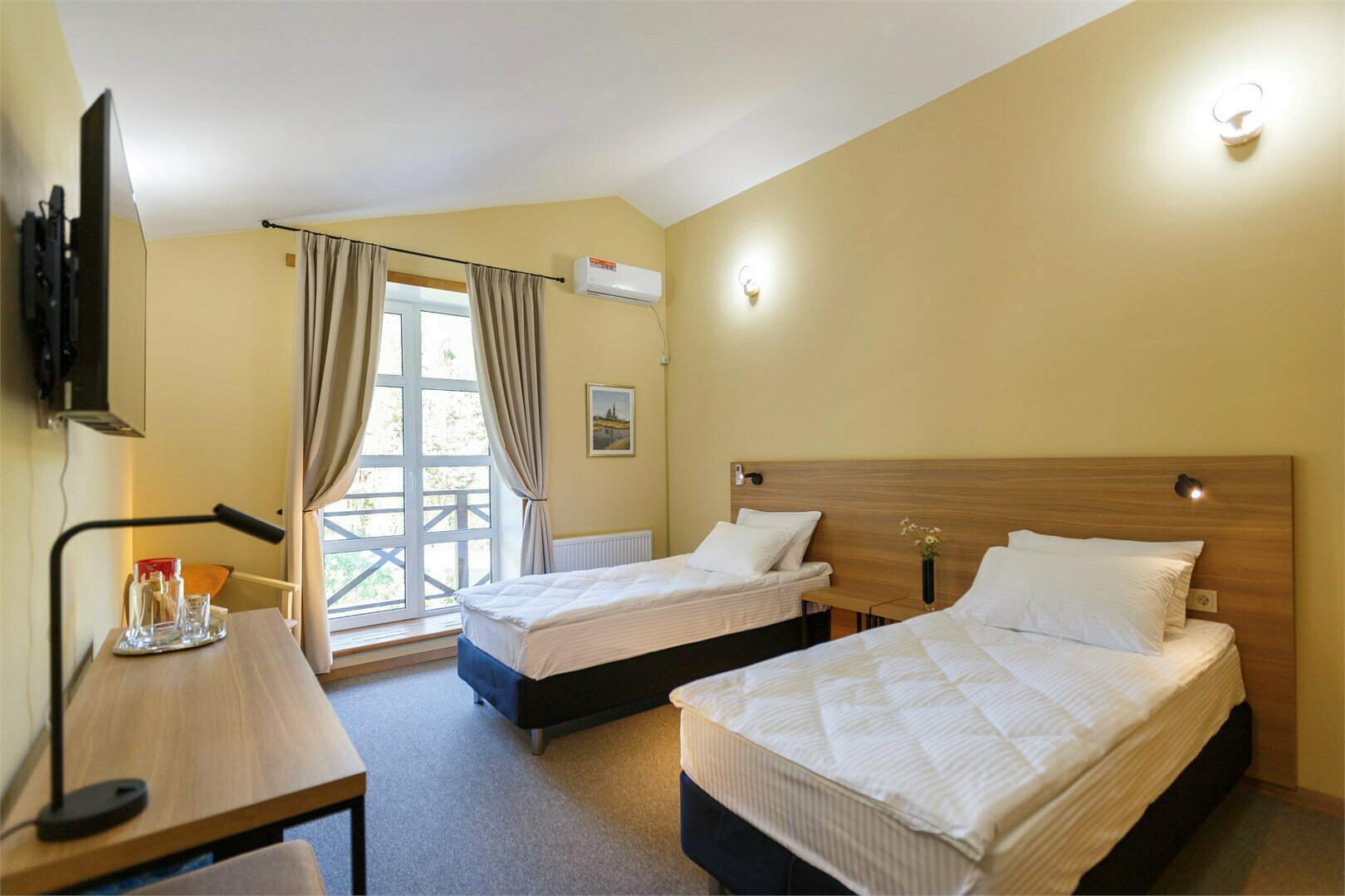 Стандарт - мансарда №303