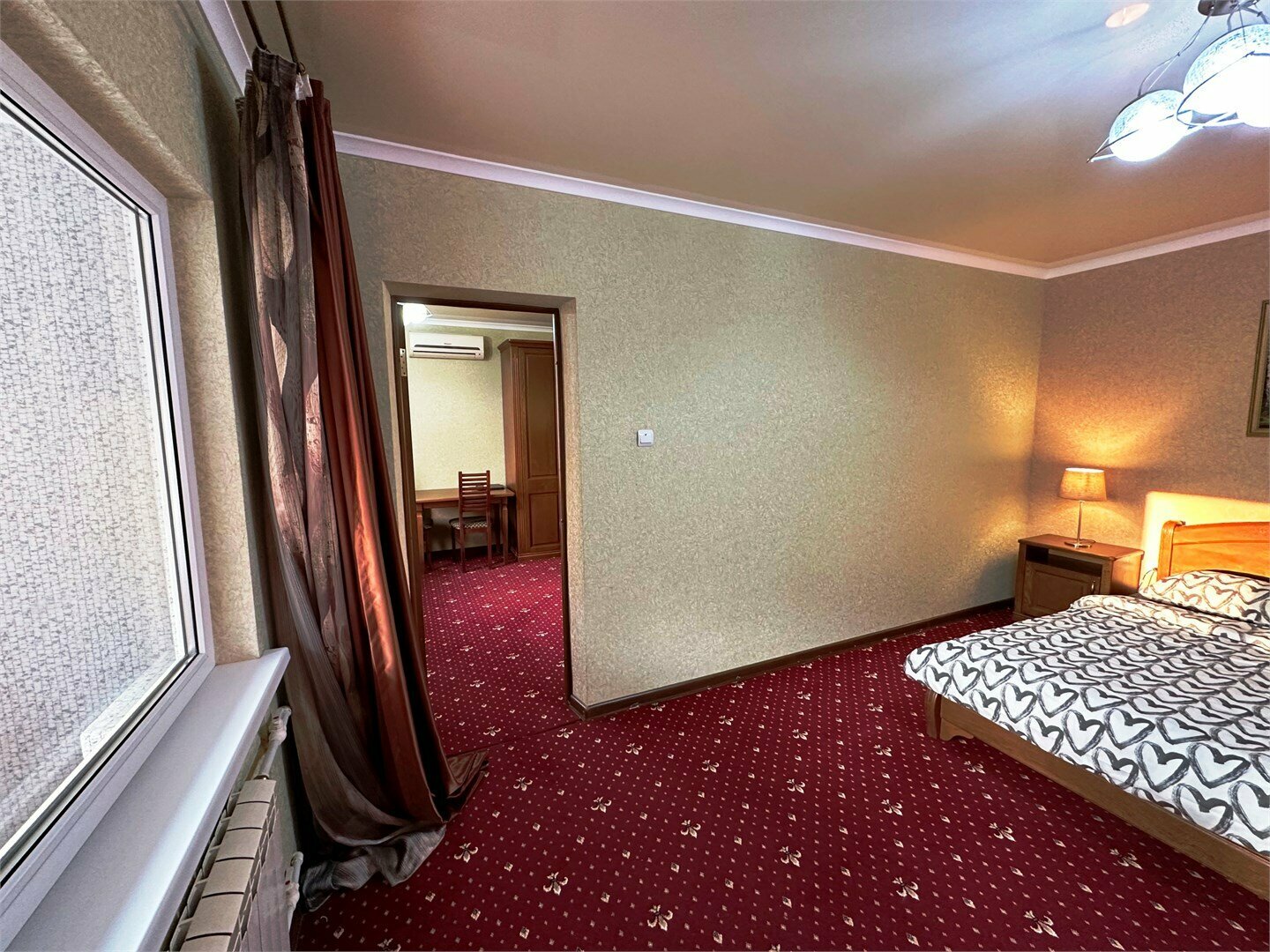 Трехместный номер полулюкс - 401