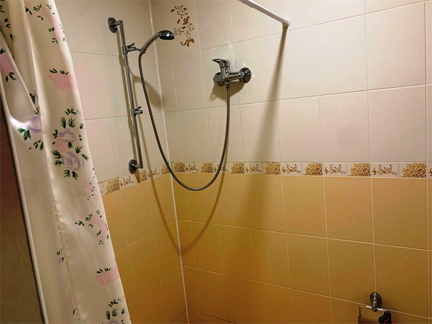 Улучшенный двухместный номер с раздельными кроватями