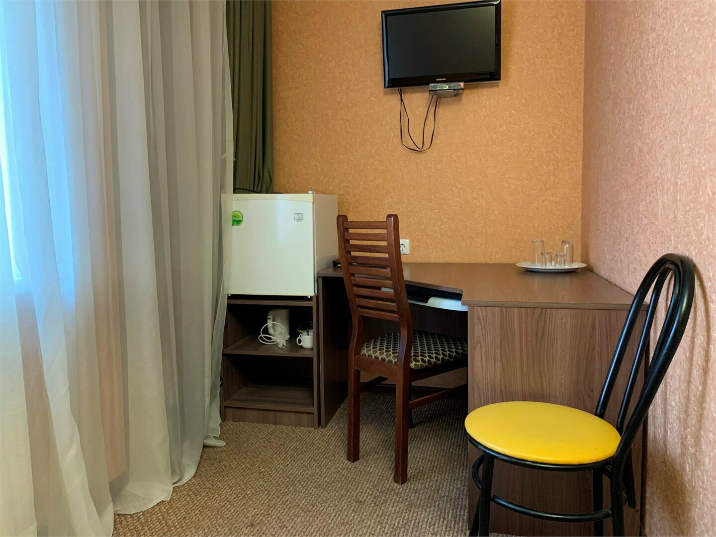 Улучшенный двухместный номер с раздельными кроватями