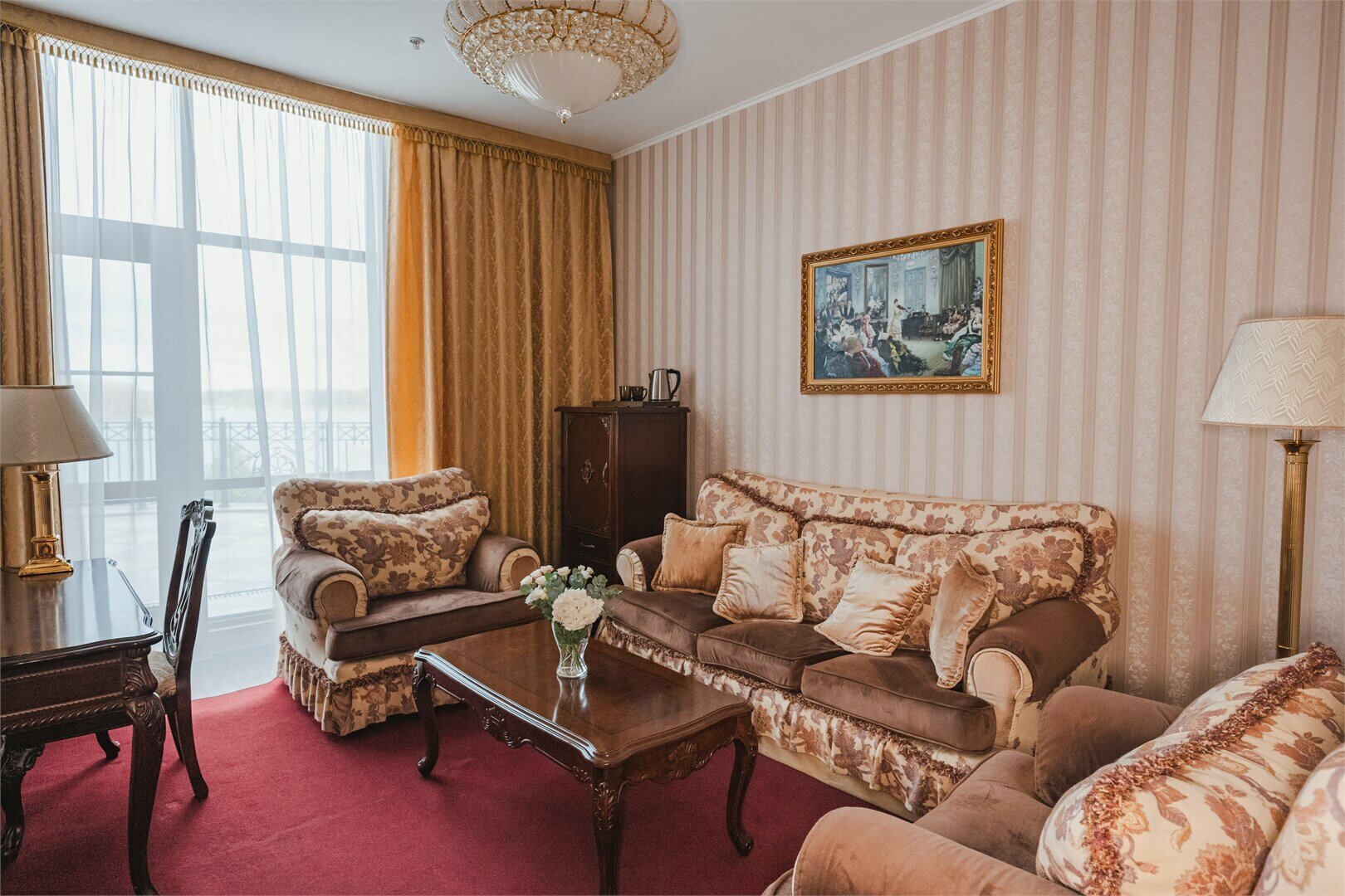 Люкс двухкомнатный c террасой