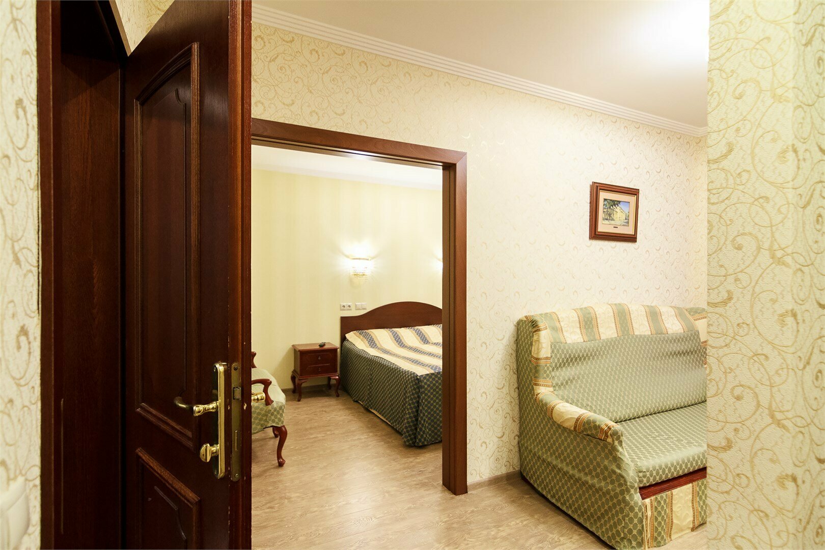 Улучшенный двухместный номер с 1 кроватью