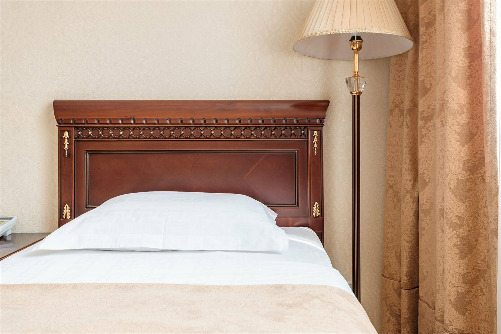 Улучшенный двухместный номер с 2 отдельными кроватями