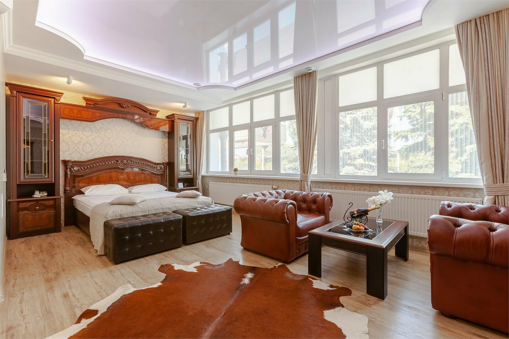 «Люкс»  с двуспальной кроватью