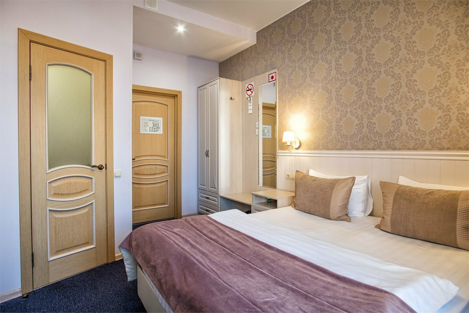 ДВУХМЕСТНЫЙ "КОМФОРТ" С ДВУСПАЛЬНОЙ КРОВАТЬЮ