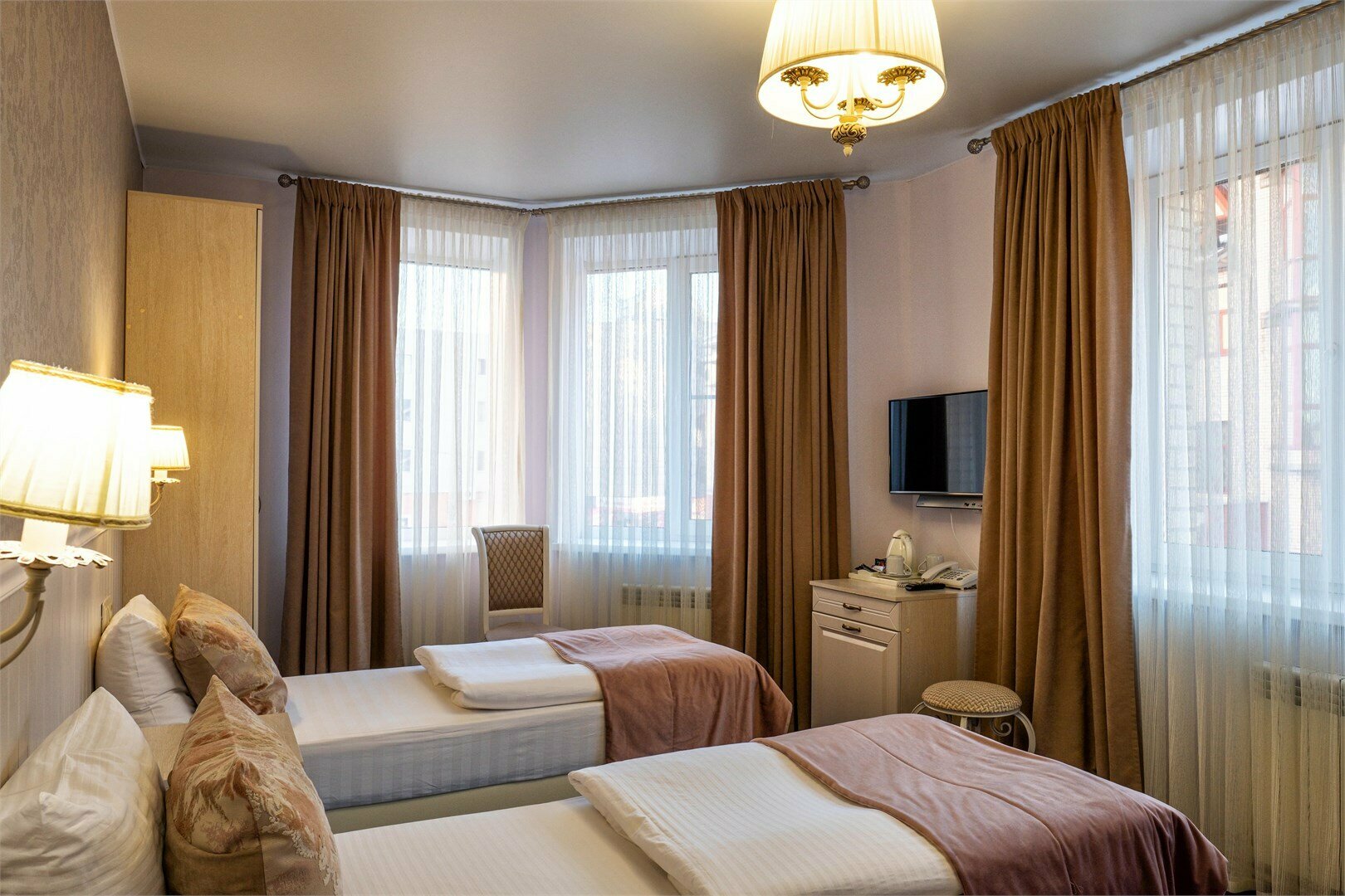 ДВУХМЕСТНЫЙ "КОМФОРТ" С ДВУМЯ ОДНОСПАЛЬНЫМИ КРОВАТЯМИ