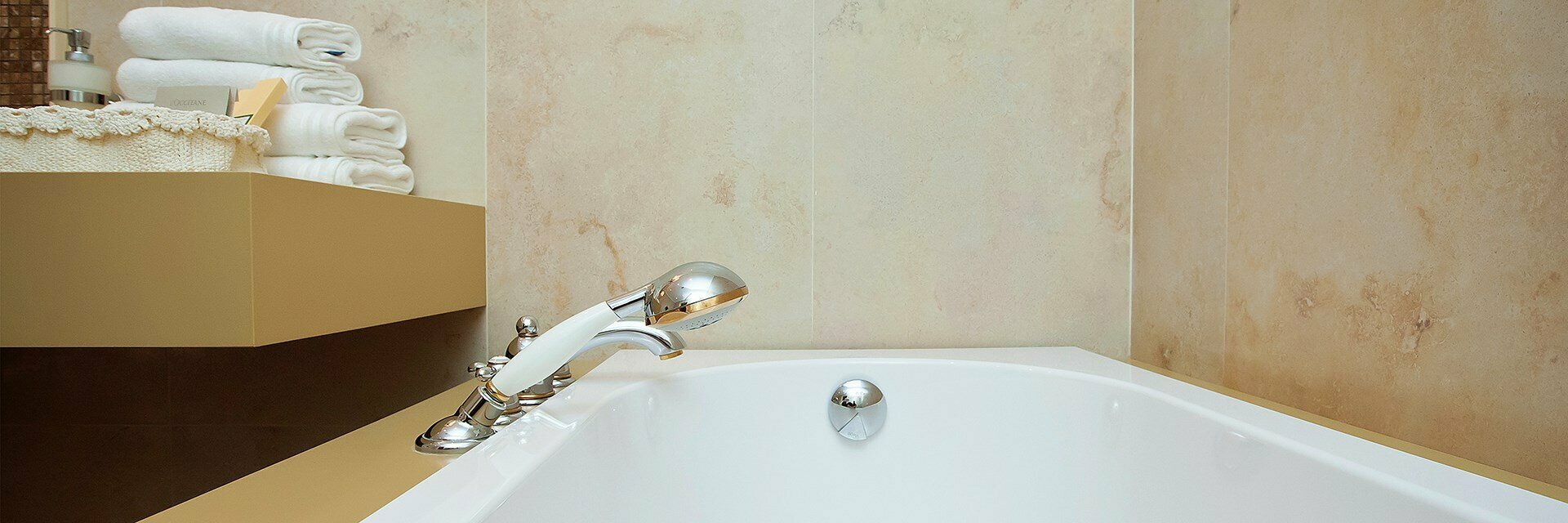 Номер Делюкс