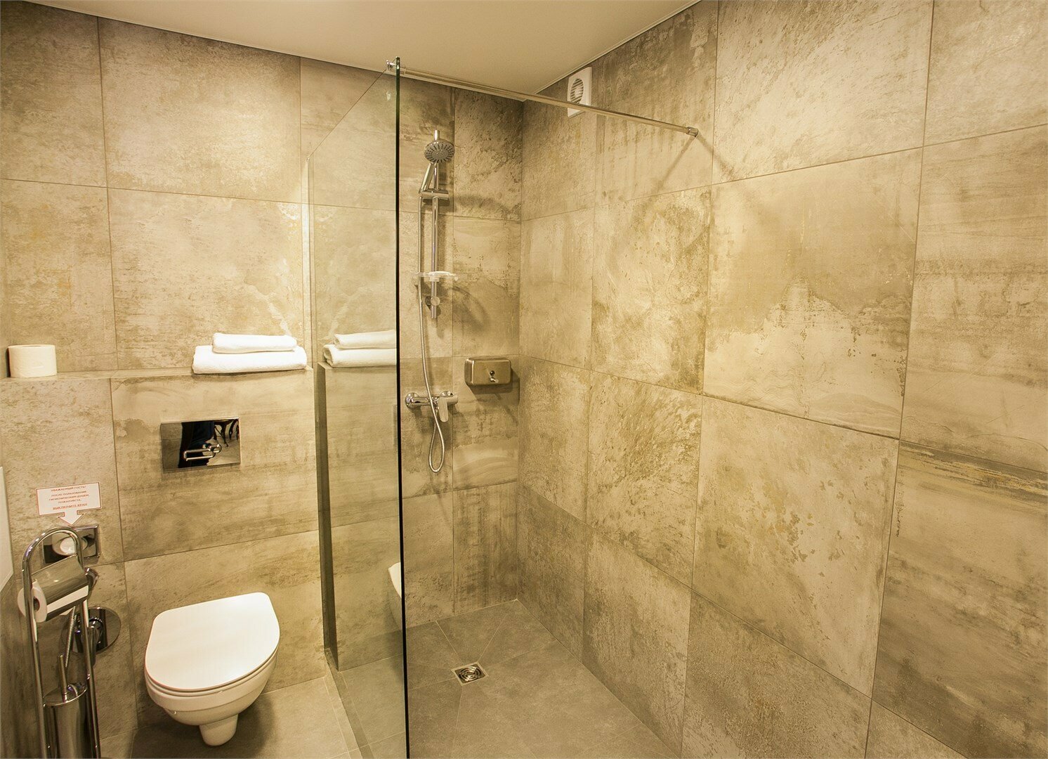 Люкс с двуспальной кроватью