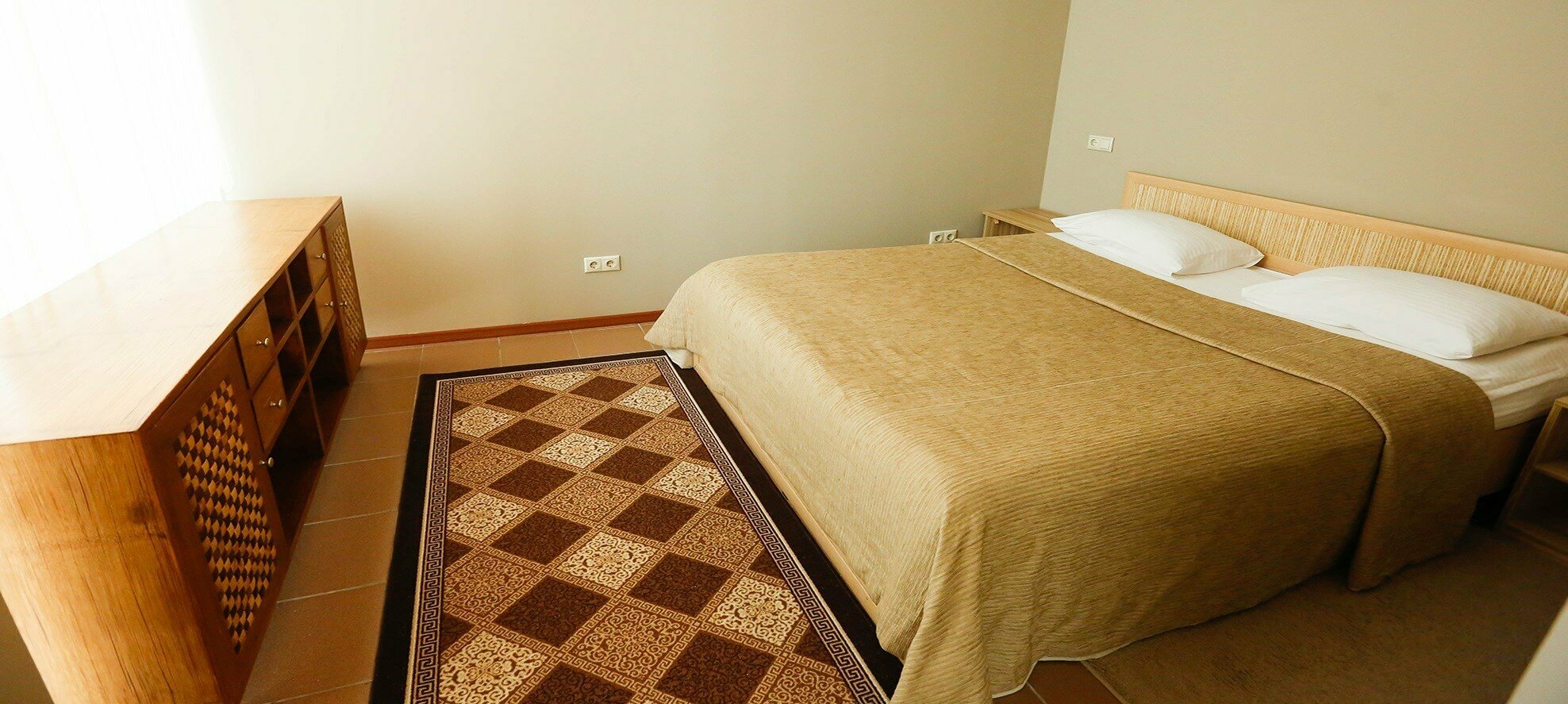 "Люкс" (спальня и гостиная)