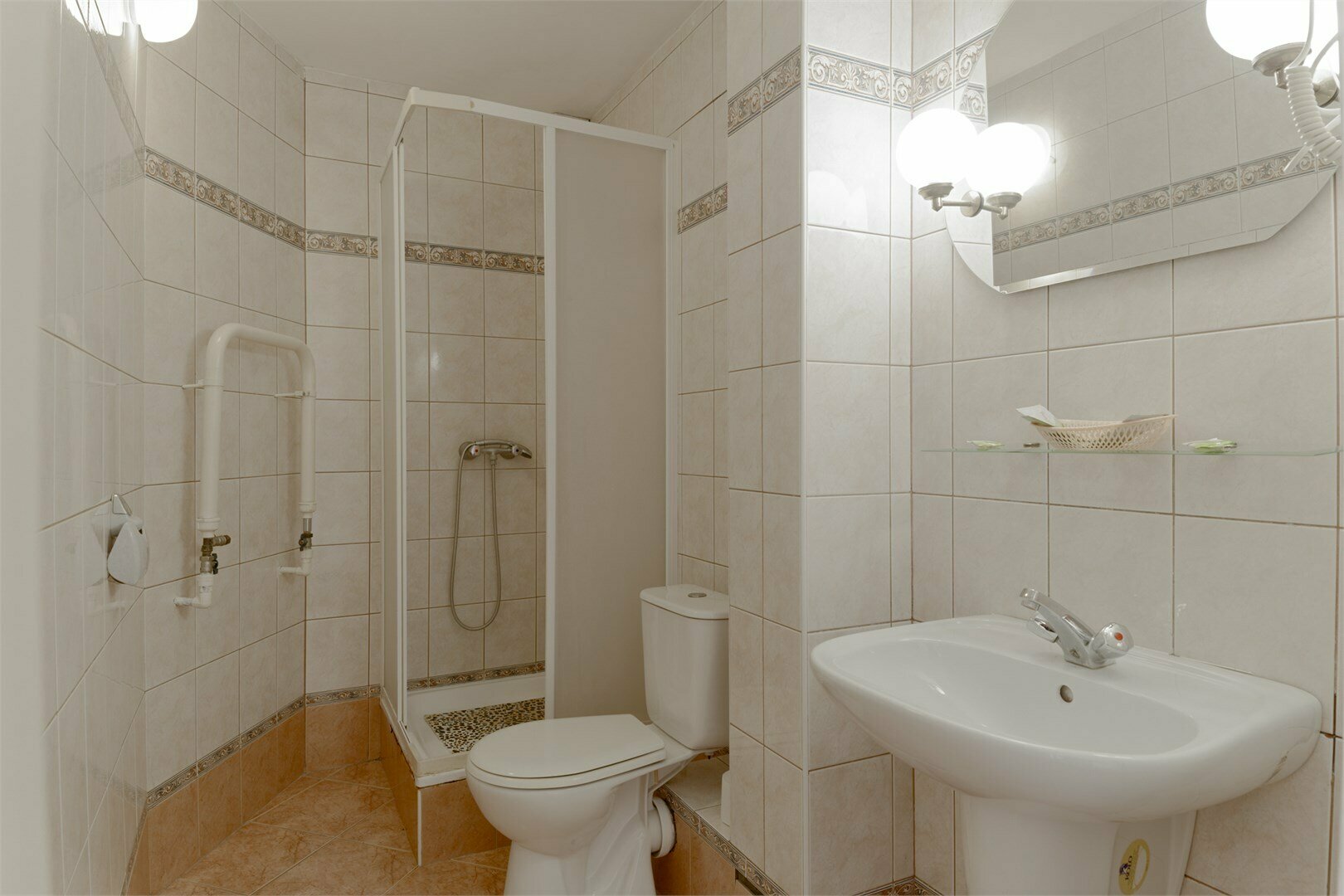 Двухместный  номер Бизнес с двумя односпальными кроватями и балконом