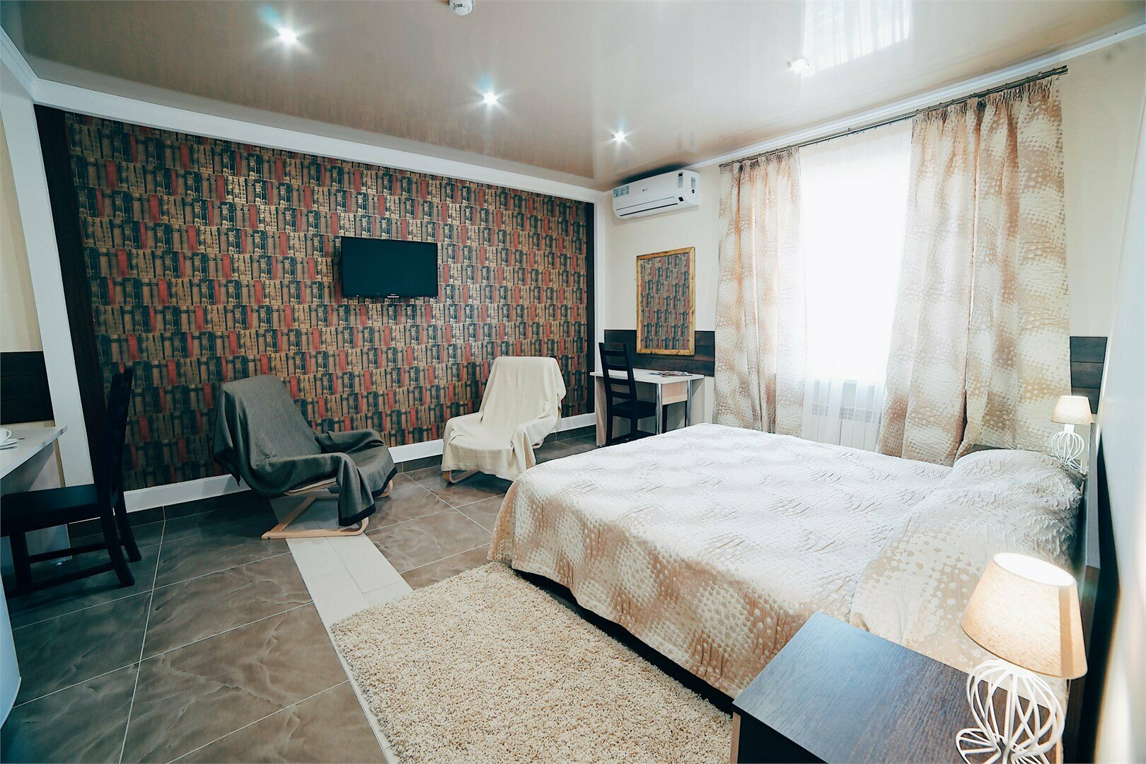 Джуниор Сюит с кроватью размера "king-size" ВИП