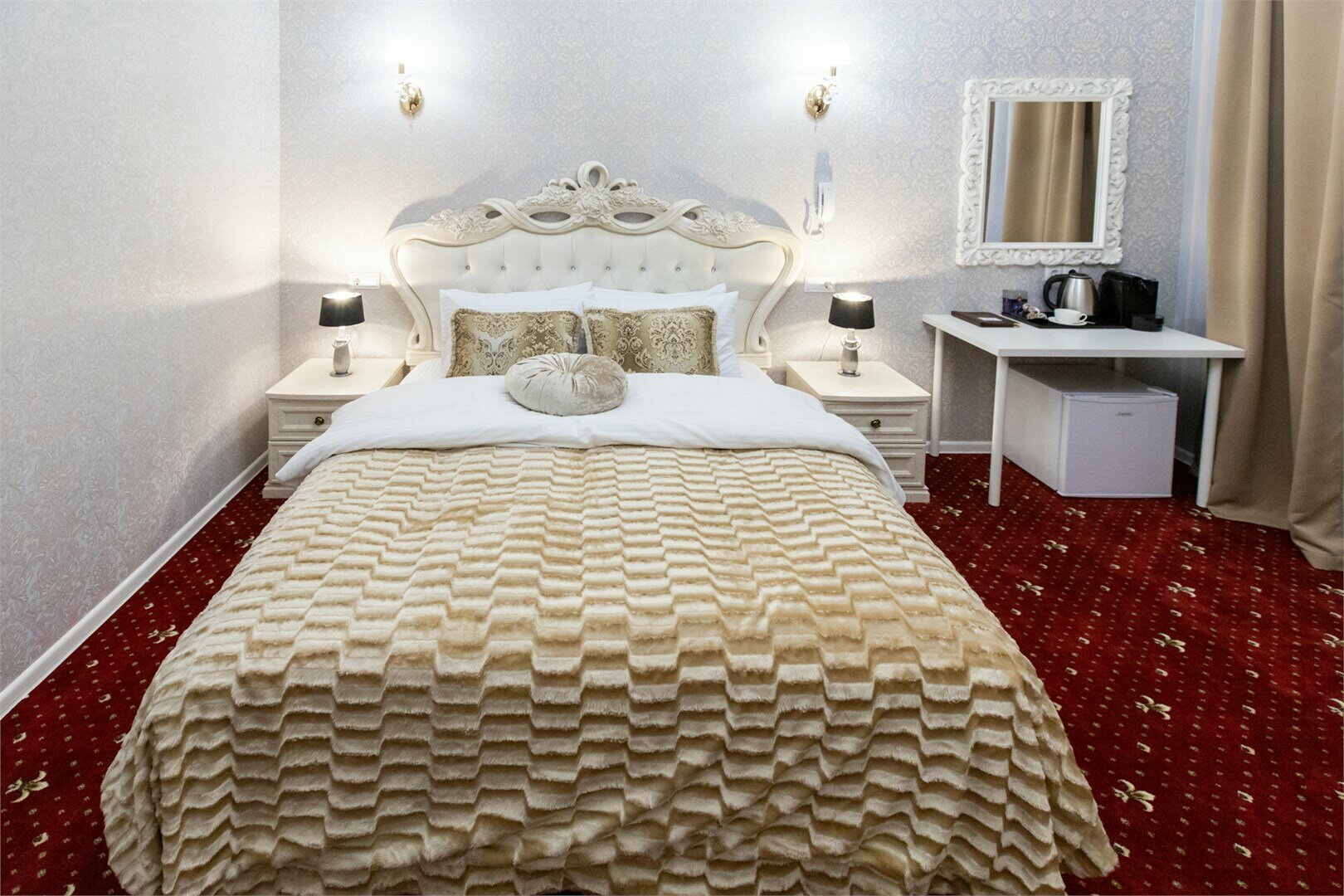 Номер с кроватью размера «king-size»