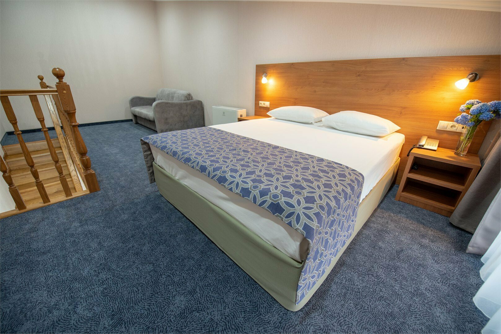 Стандарт-комфорт + (2-местный 2-комнатный 2-х уровневый с балконом)