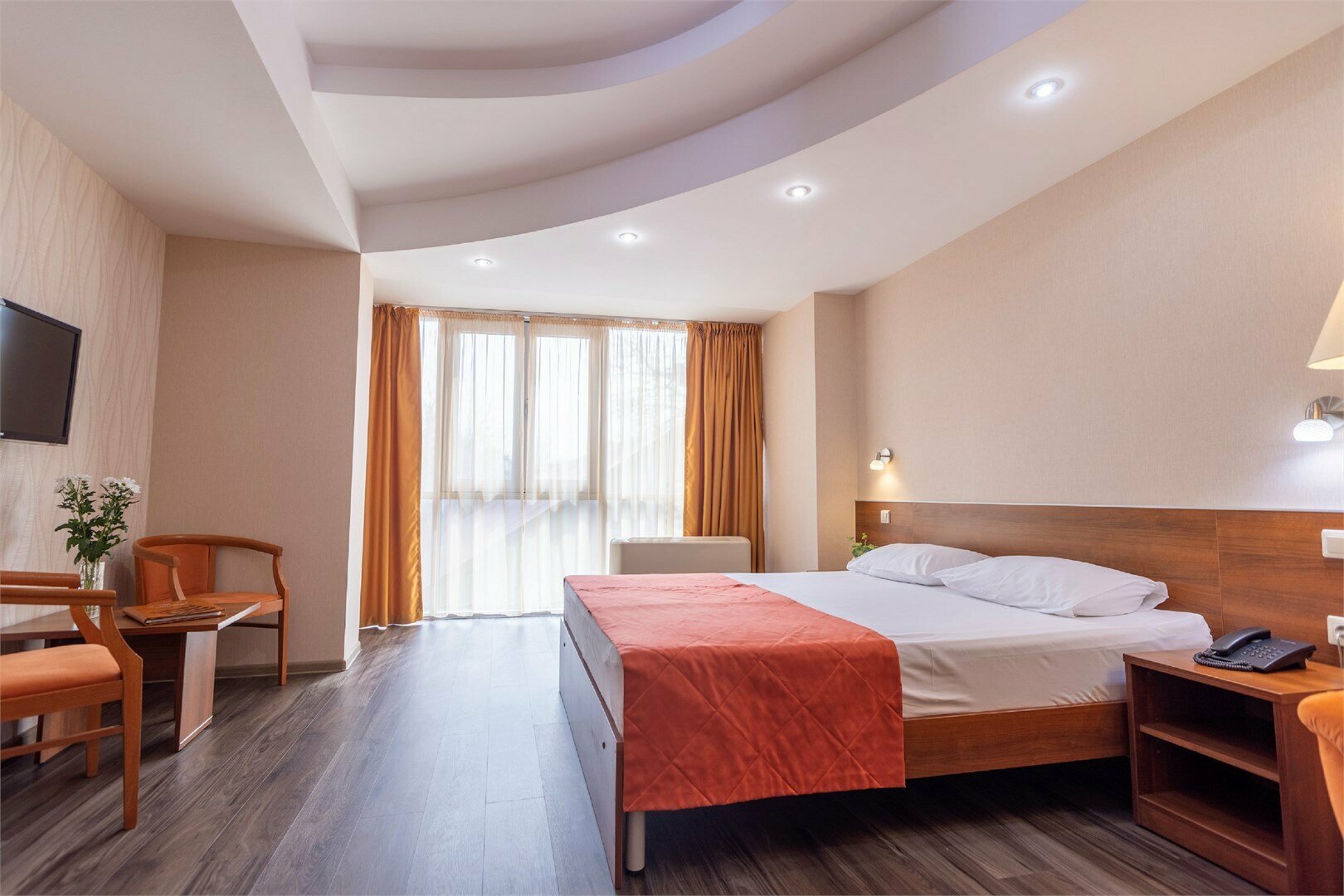 Улучшенный двухместный номер с 1 кроватью