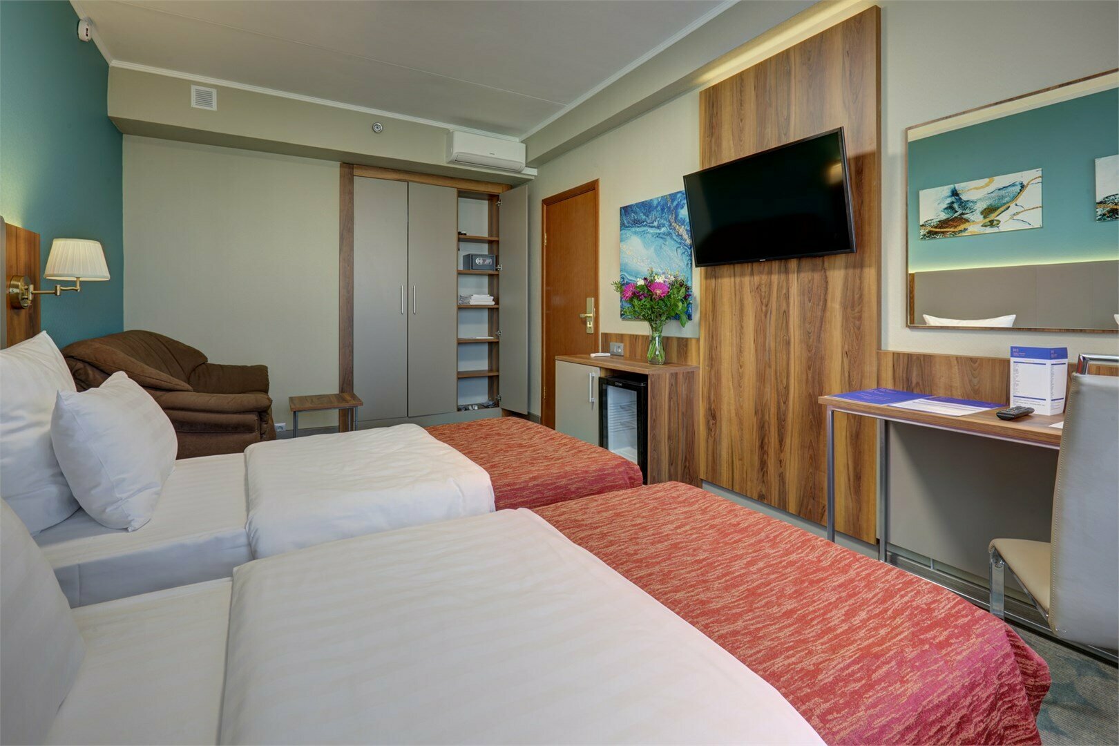 Премьер с двумя кроватями