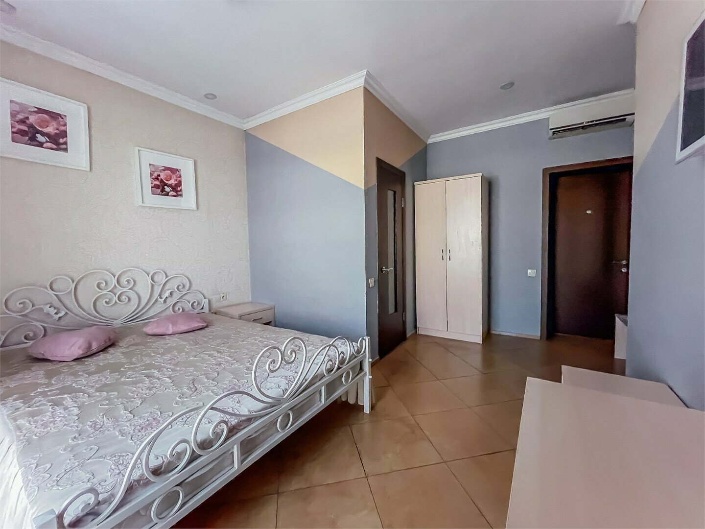 Улучшенный двухместный номер Делюкс с 1 кроватью или 2 отдельными кроватями