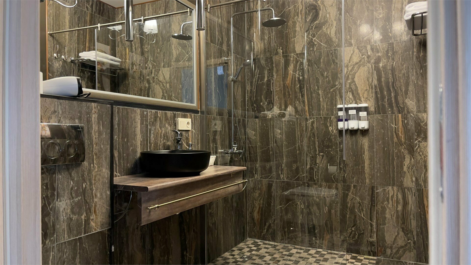 №9 ПОЛУЛЮКС PANORAMA (33 м²)