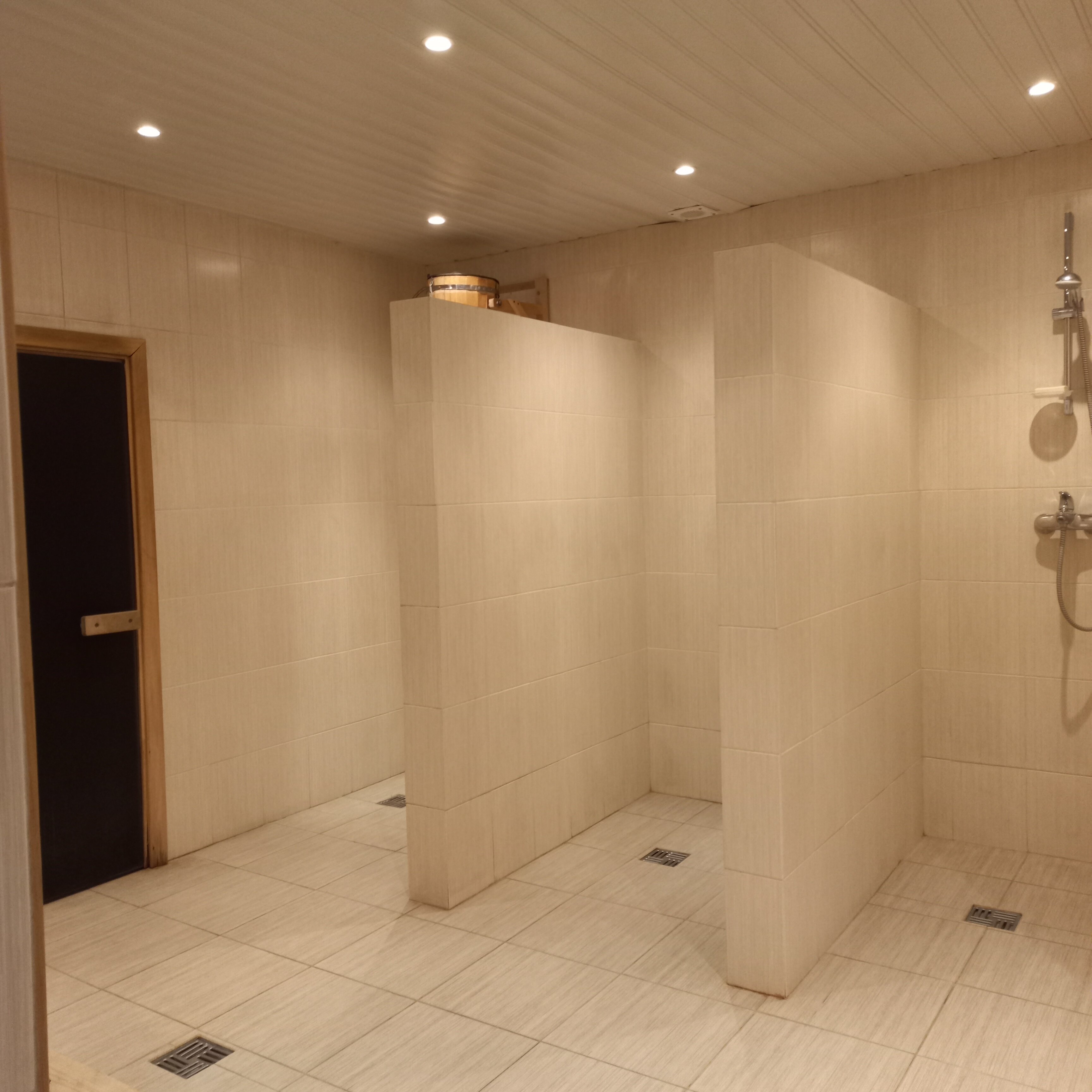 Коттедж с собственным бассейном