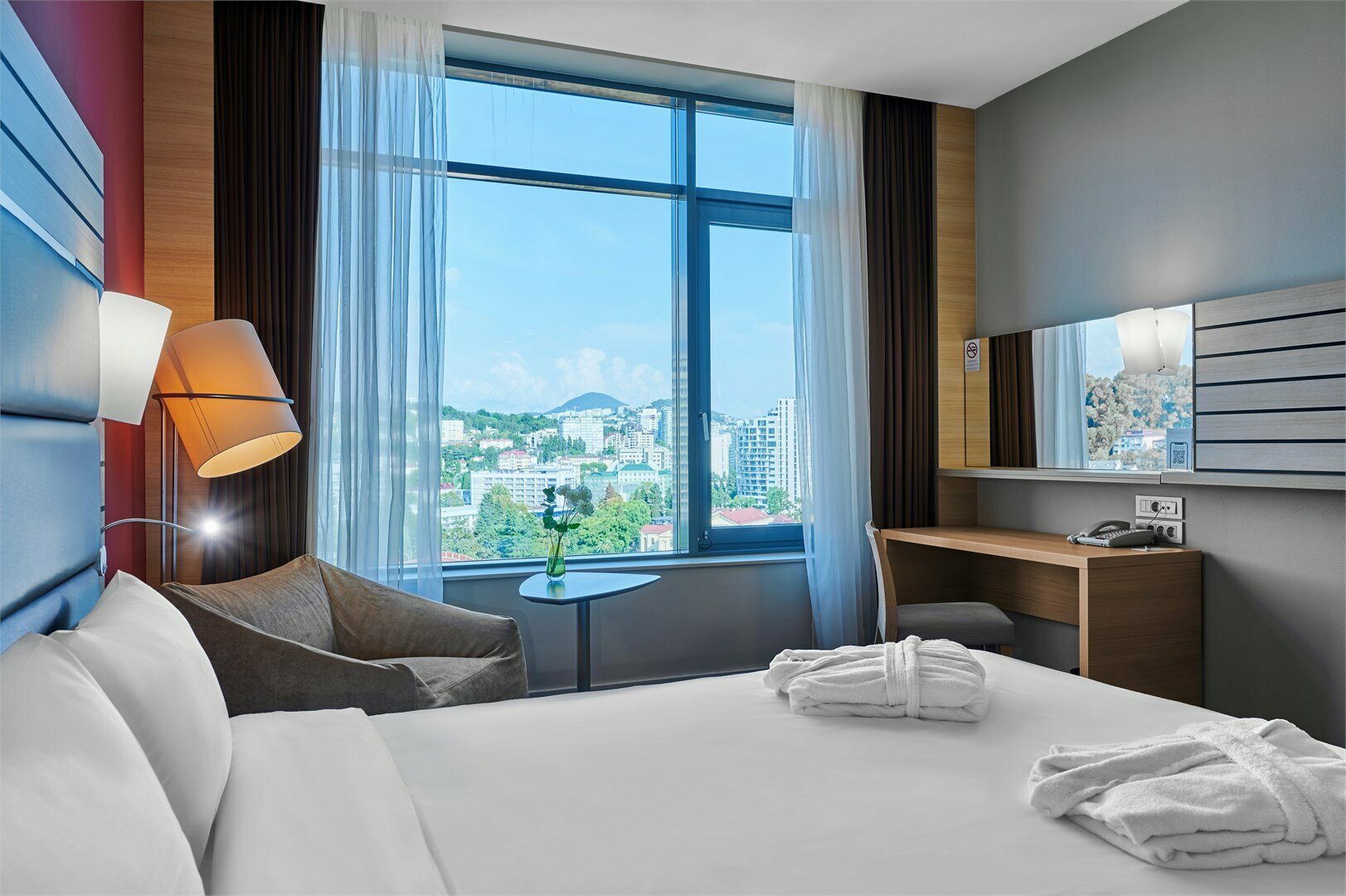 Номер Classic Superior, с видом на город - с двуспальной кроватью