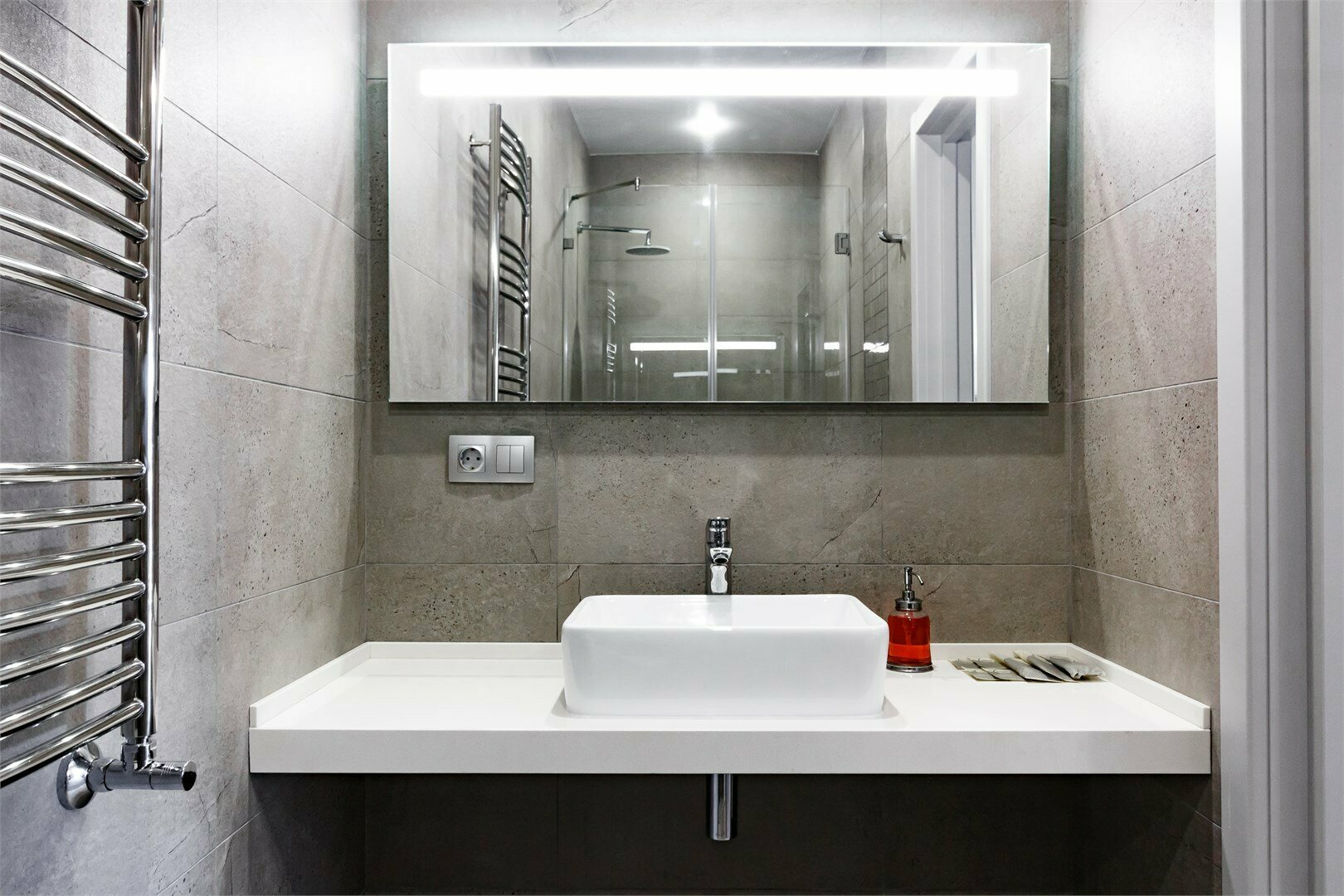 Номер Delux с двуспальной кроватью с отдельным входом