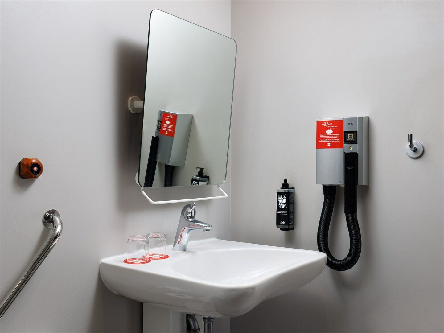 Номер Standard для маломобильных - c двуспальной кроватью