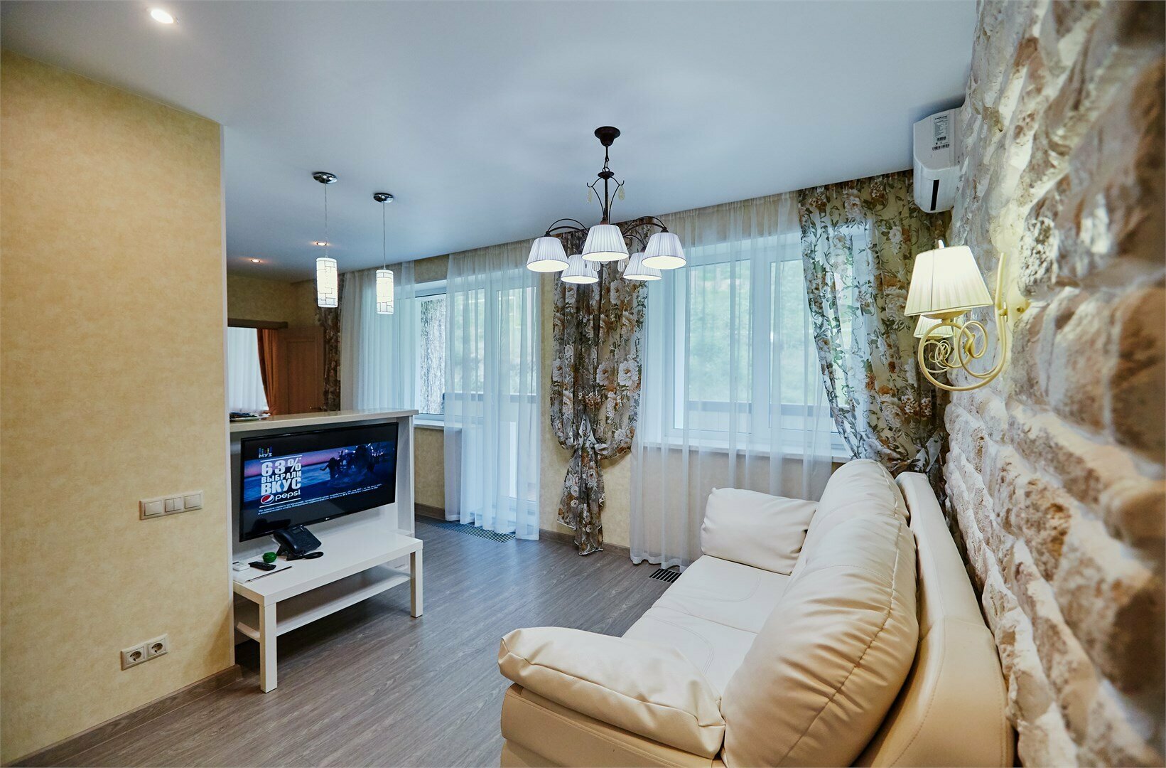 Улучшенный люкс