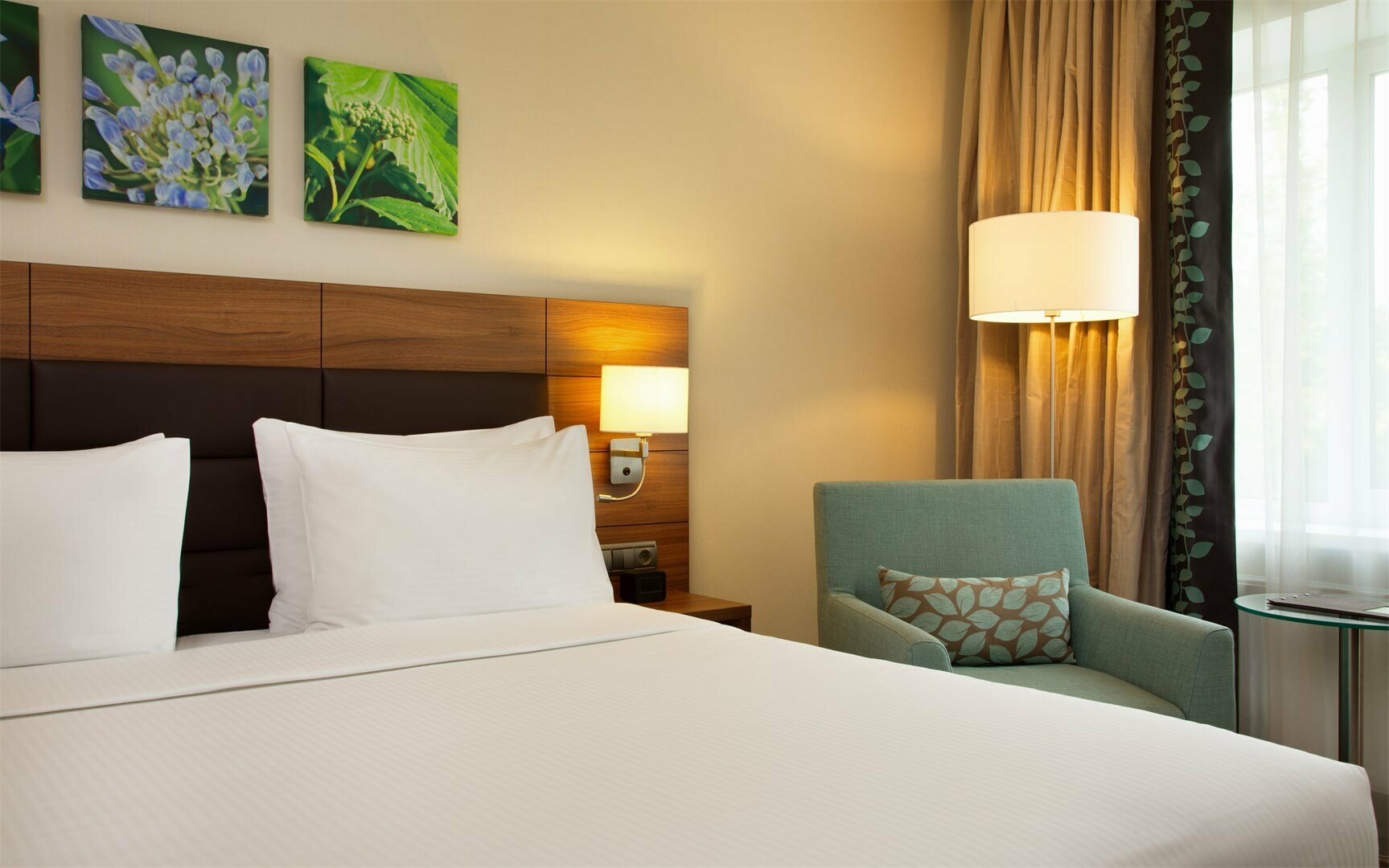 Стандартный номер с кроватью размера «king-size»