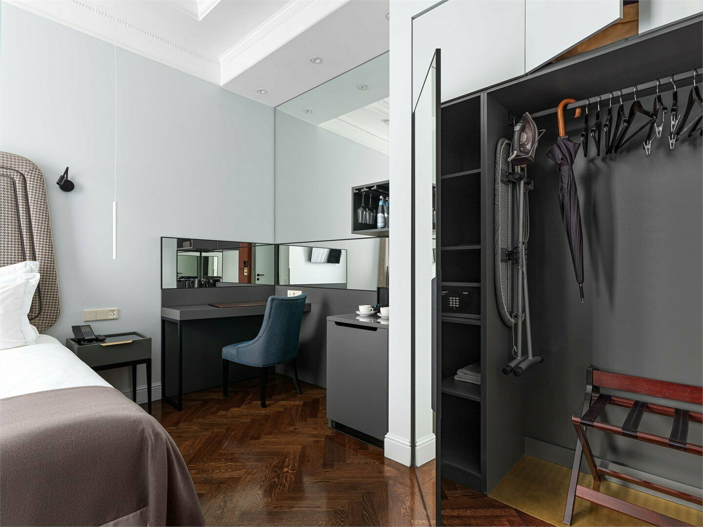 Классический номер