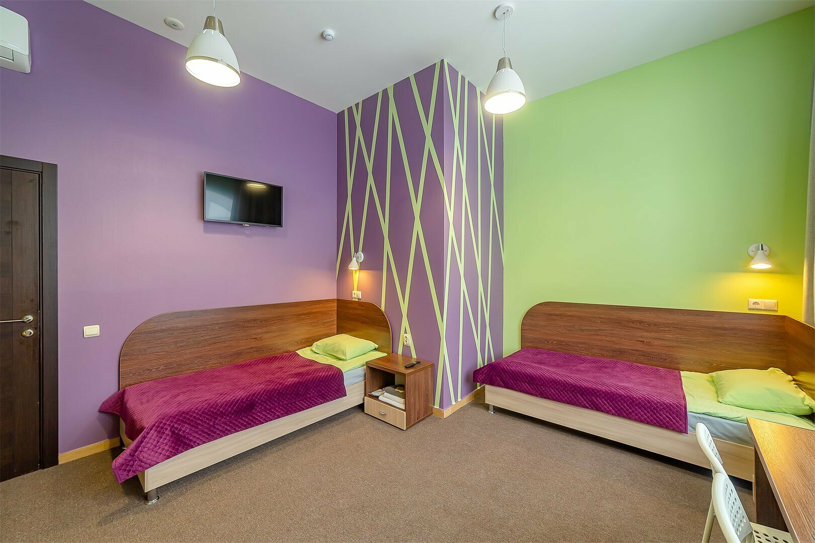 Стандартный номер эконом с односпальными кроватями