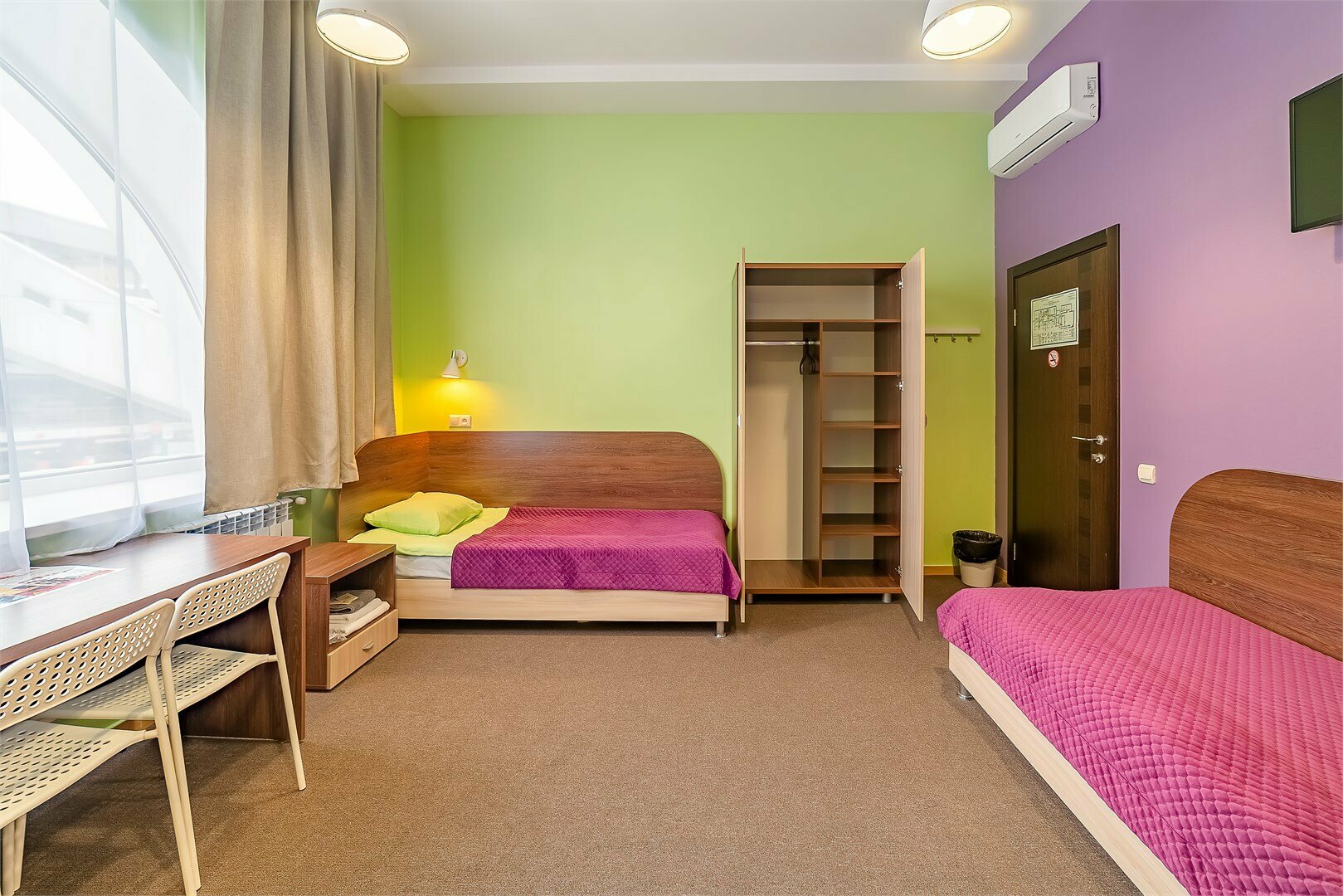 Стандартный номер эконом с односпальными кроватями