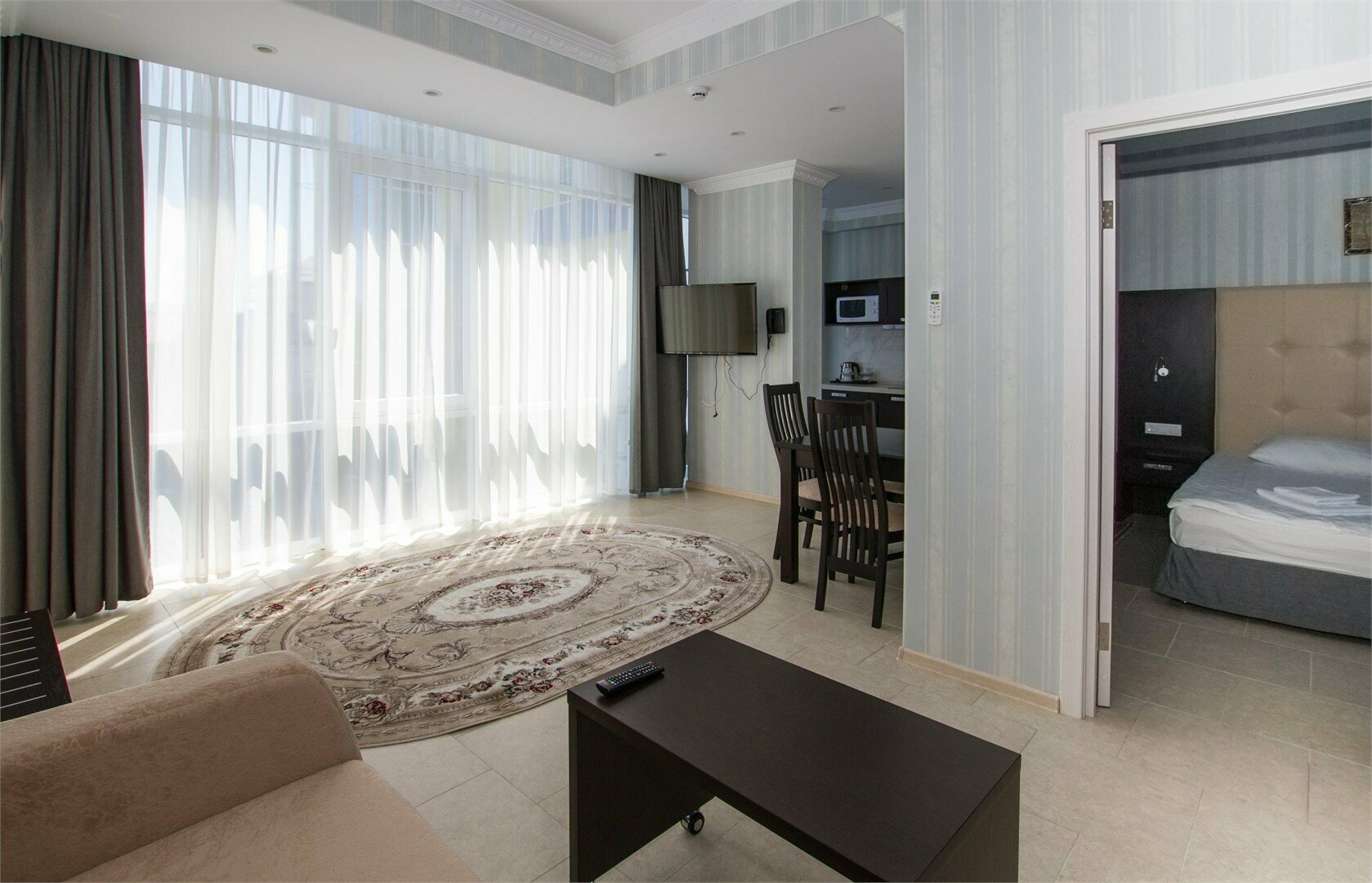 Номер-студия Делюкс