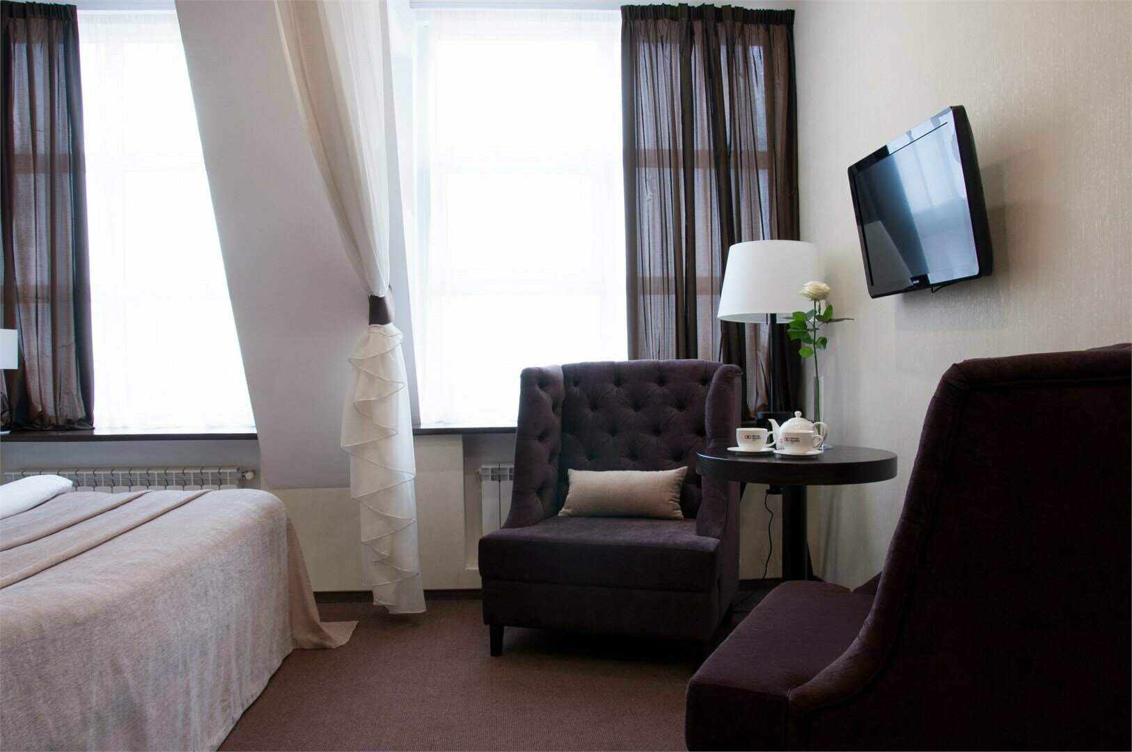 КОМФОРТ с кроватью King-size