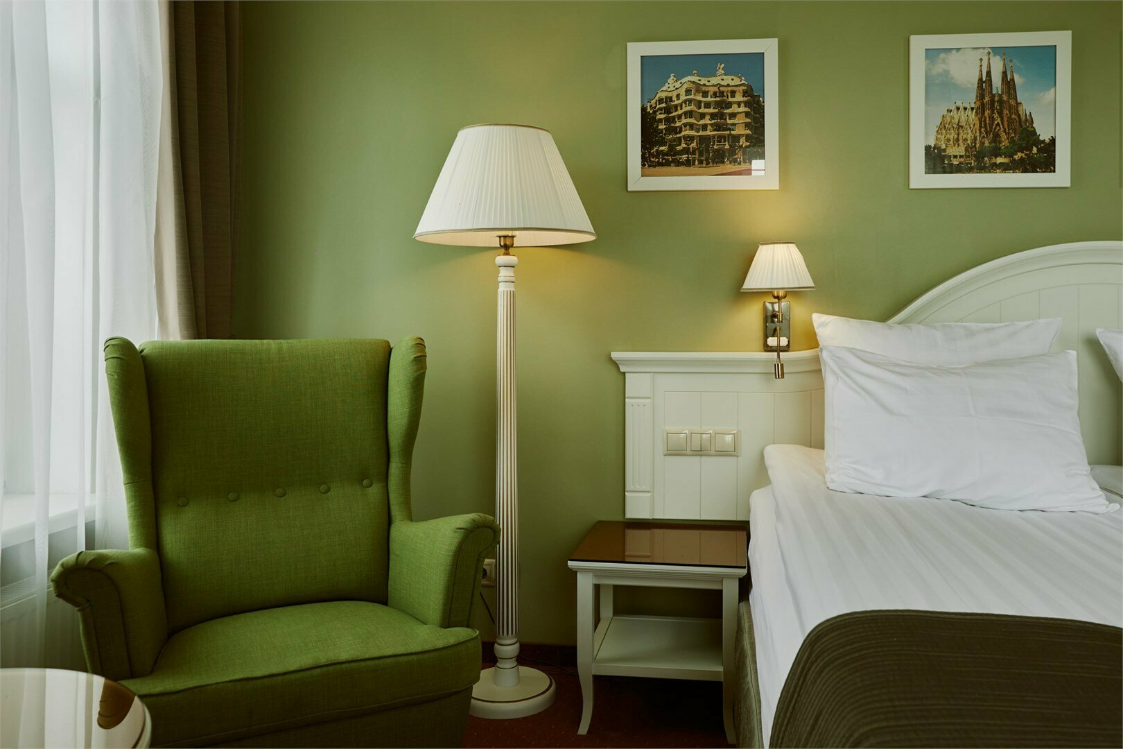 Стандартный номер с видом на атриум (1 категория)