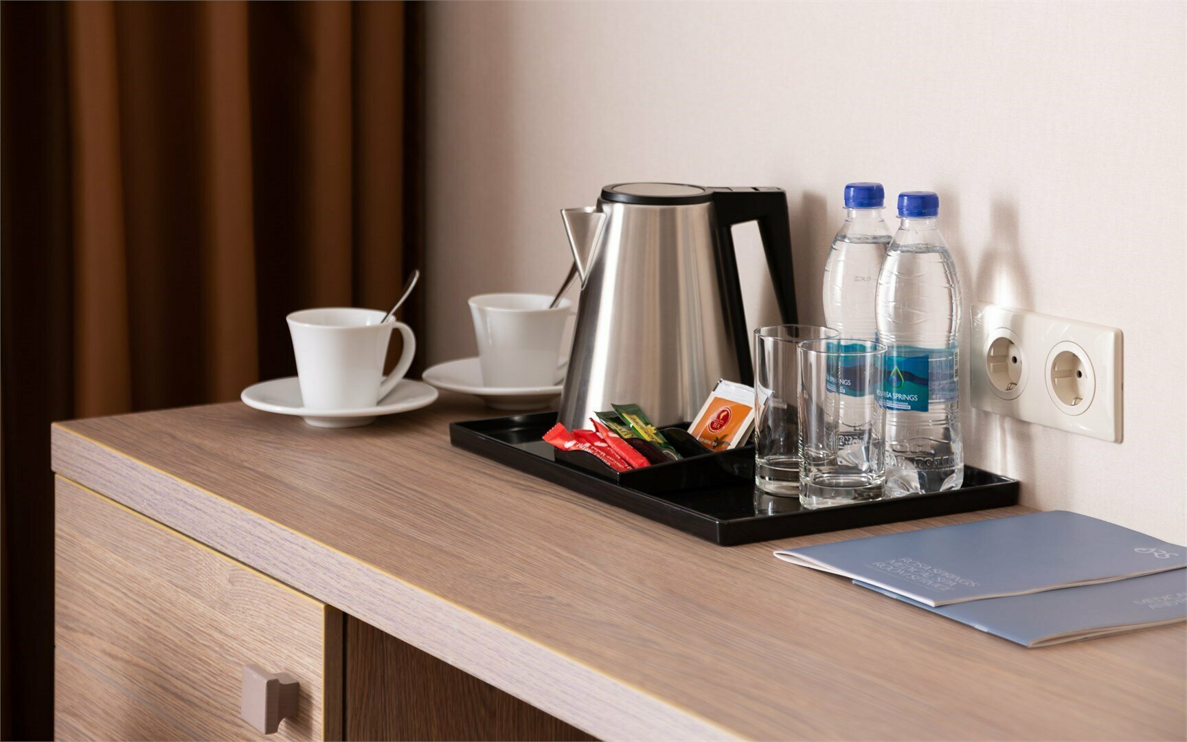 Джуниор сьют с двумя раздельными кроватями (без балкона)