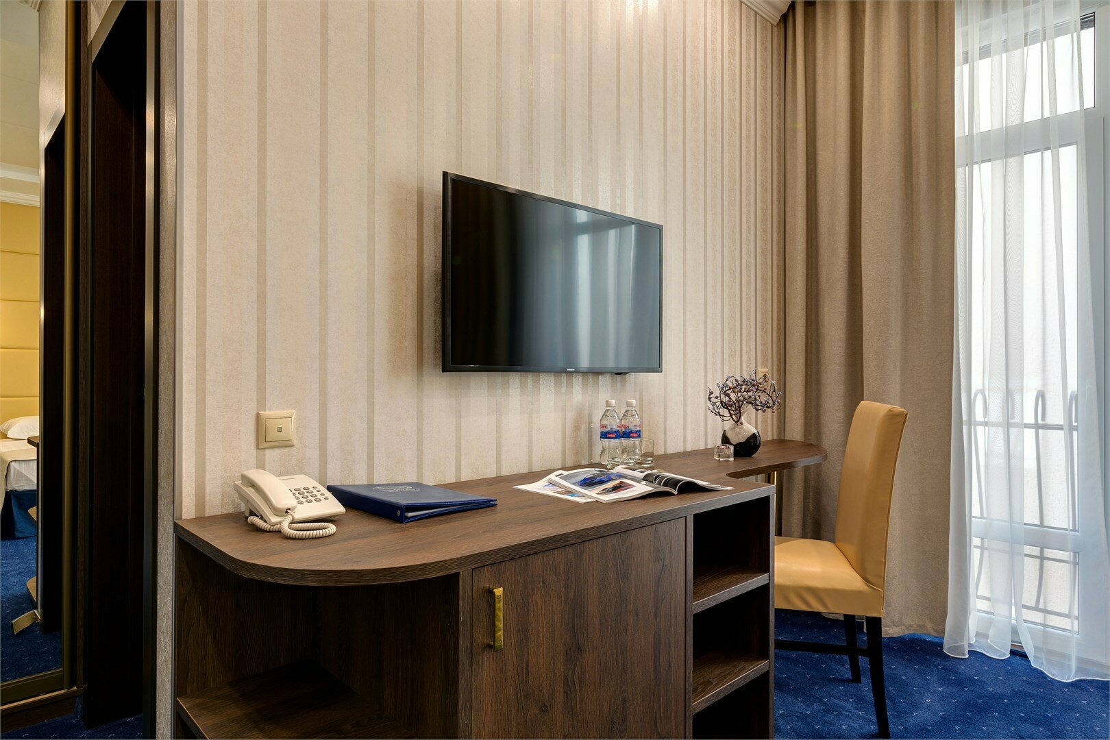 Стандартный двухместный номер с французским балконом