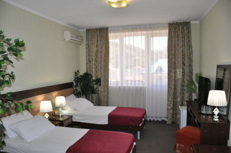 Семейный номер с видом на море