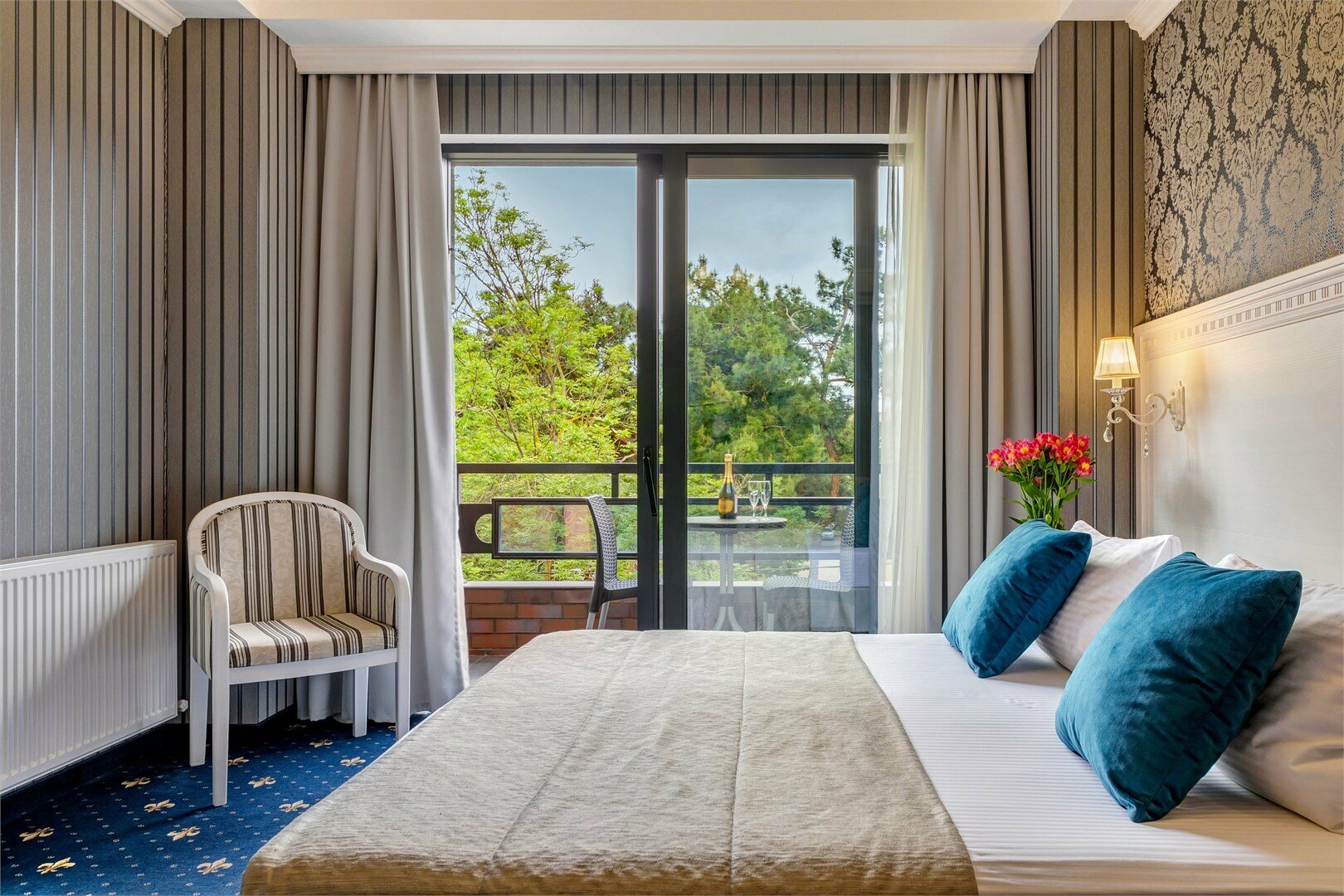 Улучшенный Стандарт первой категории с балконом